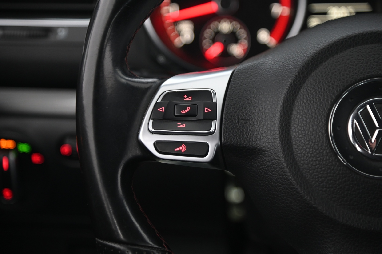 VOLKSWAGEN Golf 2010