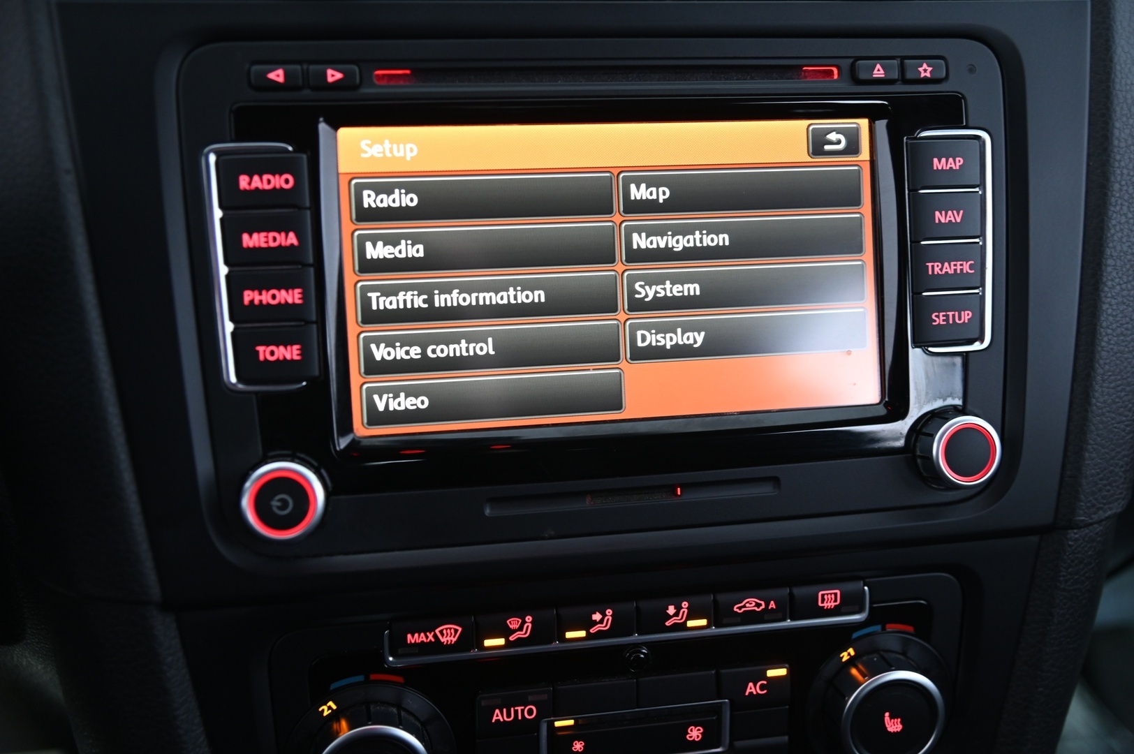 VOLKSWAGEN Golf 2010