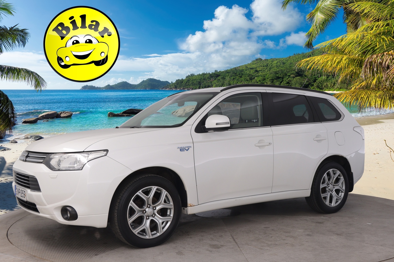 MITSUBISHI Outlander PHEV 2014