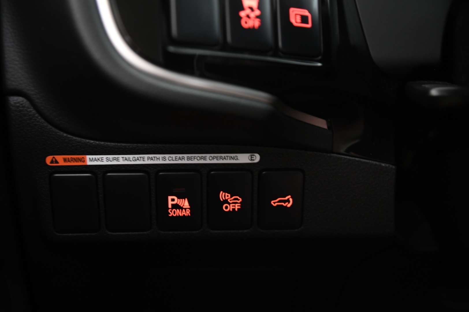 MITSUBISHI Outlander PHEV 2014