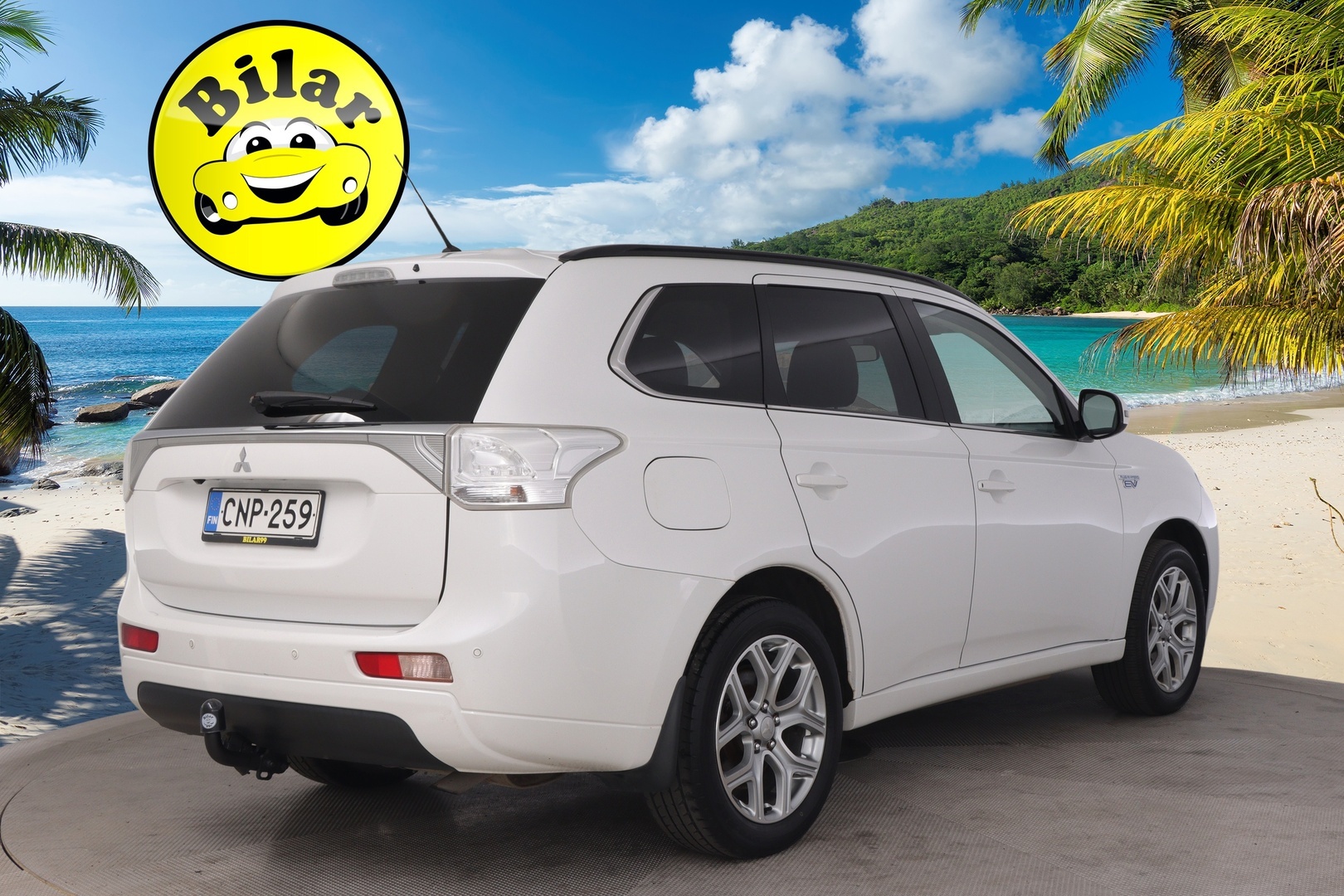 MITSUBISHI Outlander PHEV 2014