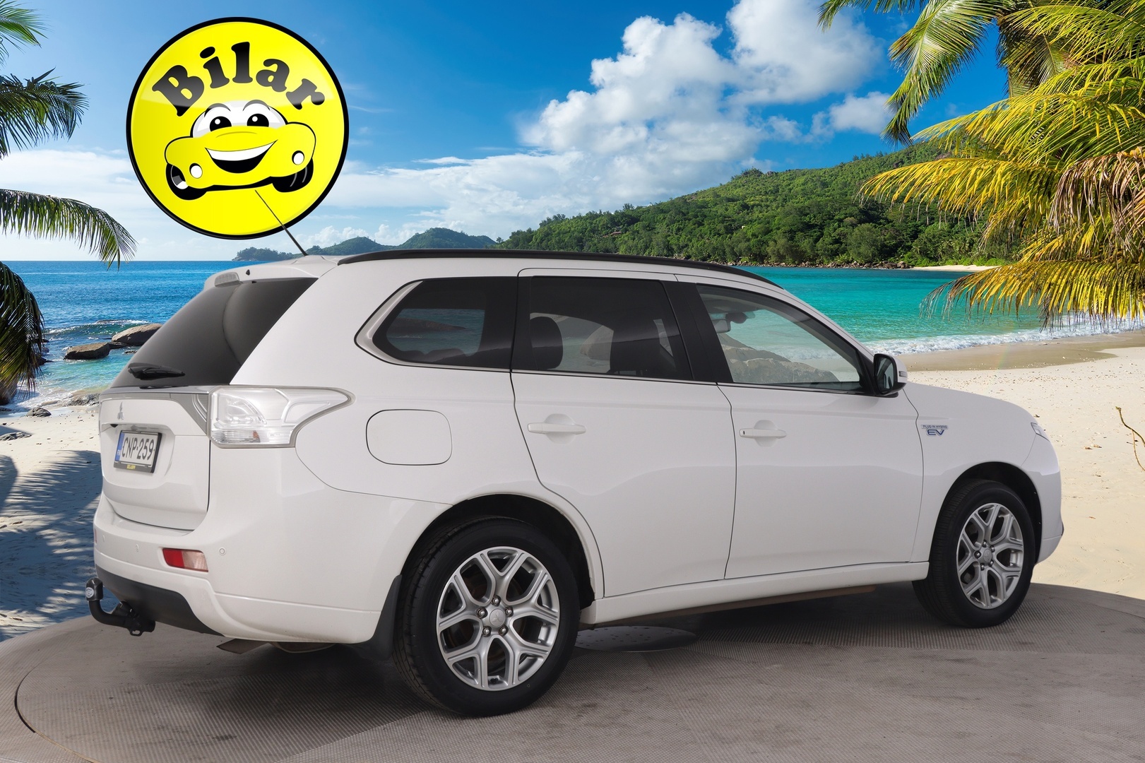 MITSUBISHI Outlander PHEV 2014