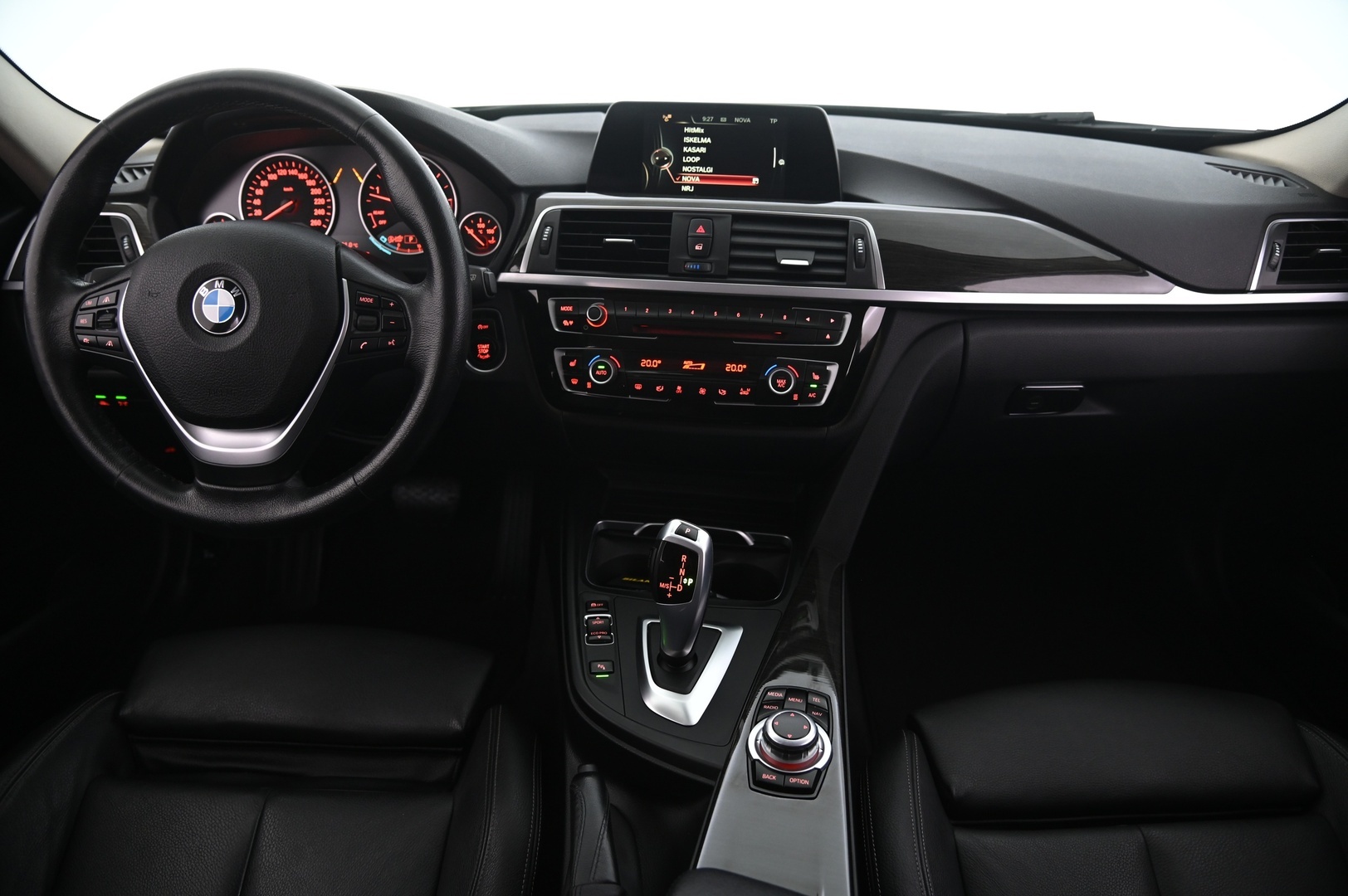 BMW 320 2017