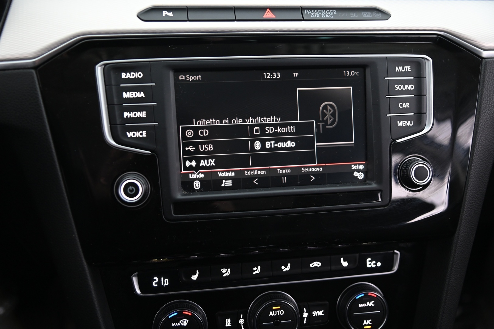 VOLKSWAGEN PASSAT 2016