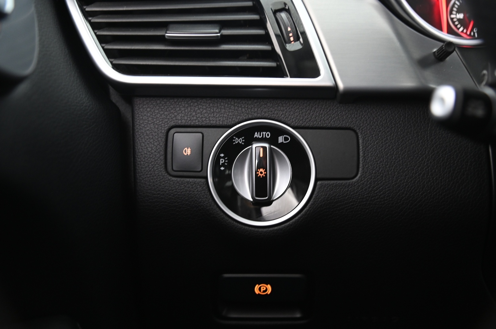 MERCEDES-BENZ GLE 2016