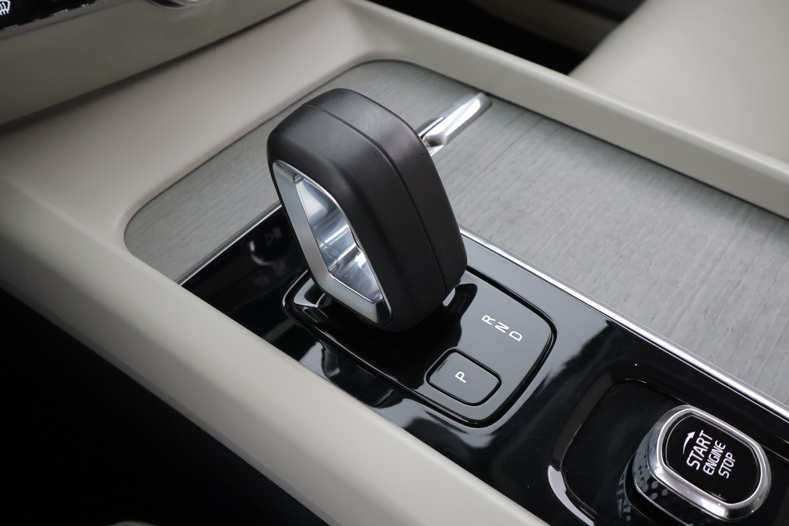 VOLVO V60 Cross Country 2022