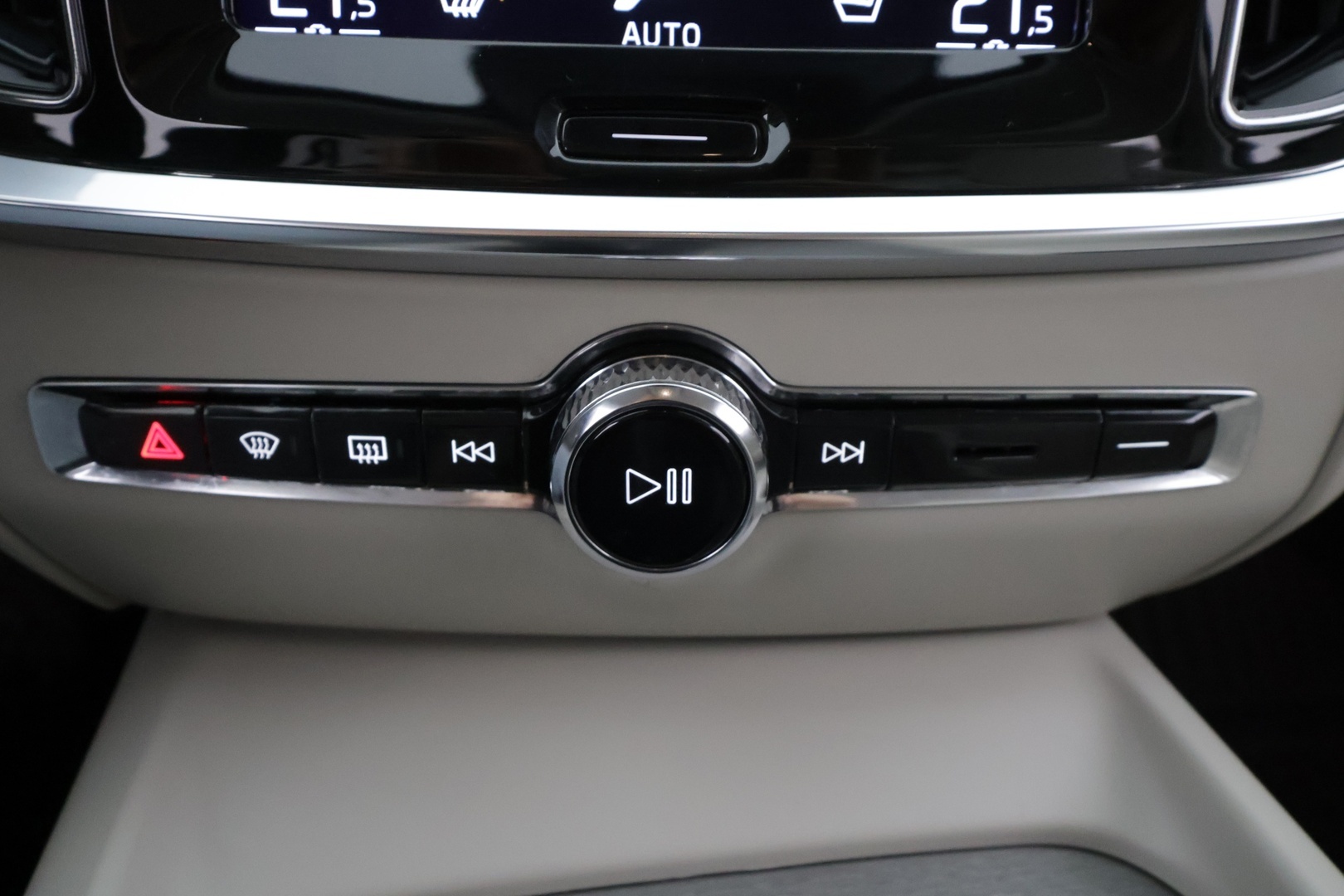 VOLVO V60 Cross Country 2022