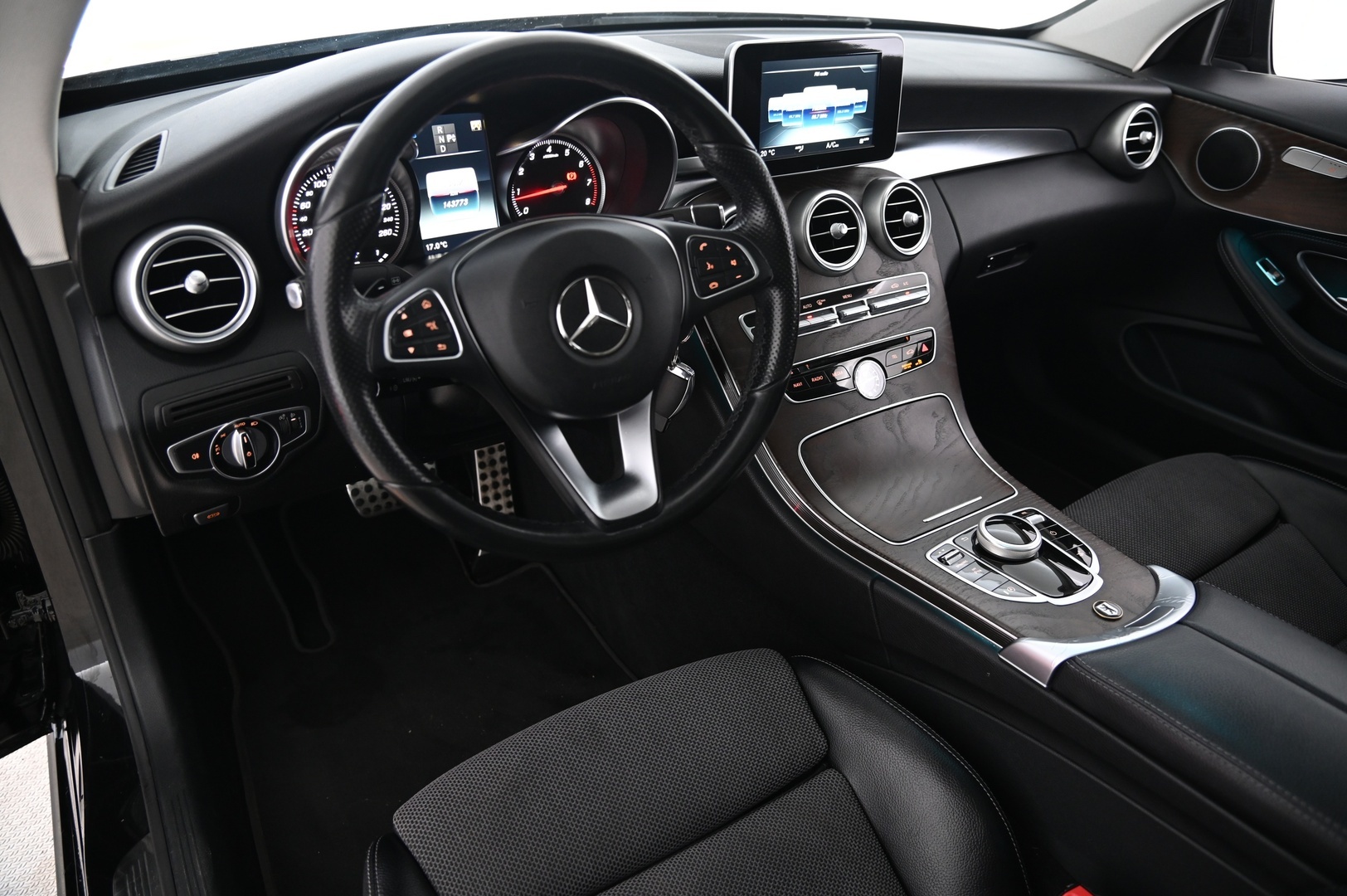 MERCEDES-BENZ C 2016