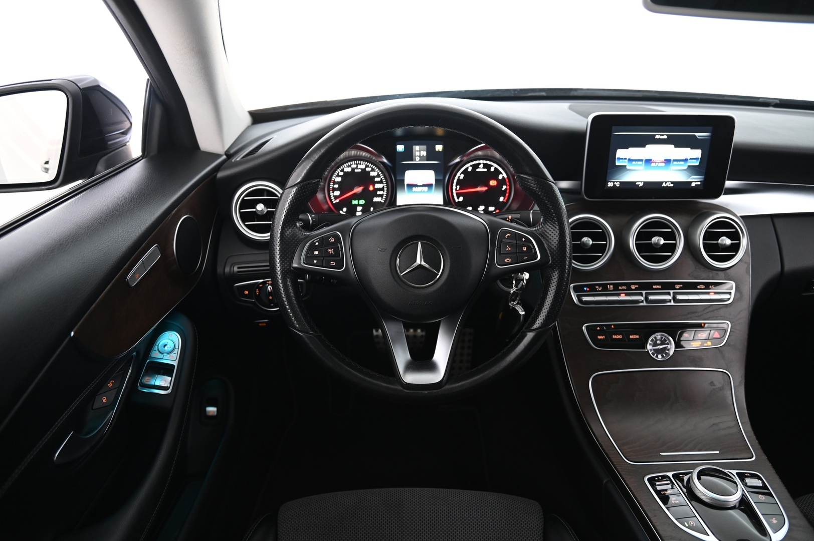 MERCEDES-BENZ C 2016