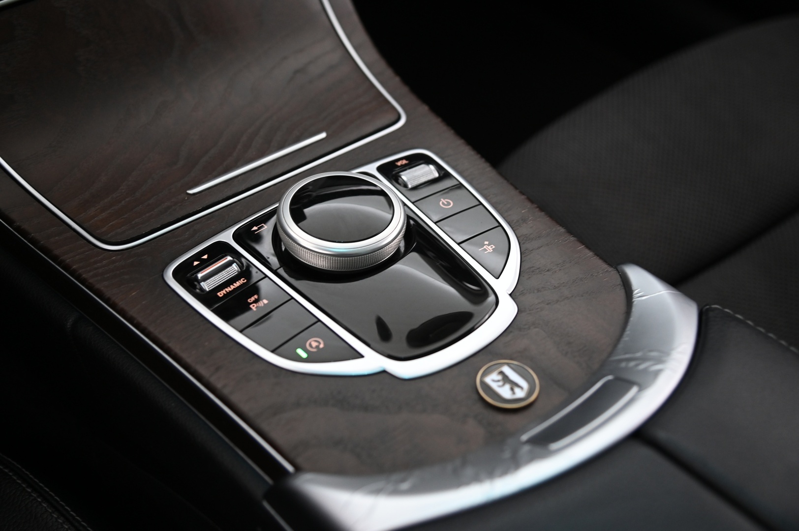 MERCEDES-BENZ C 2016