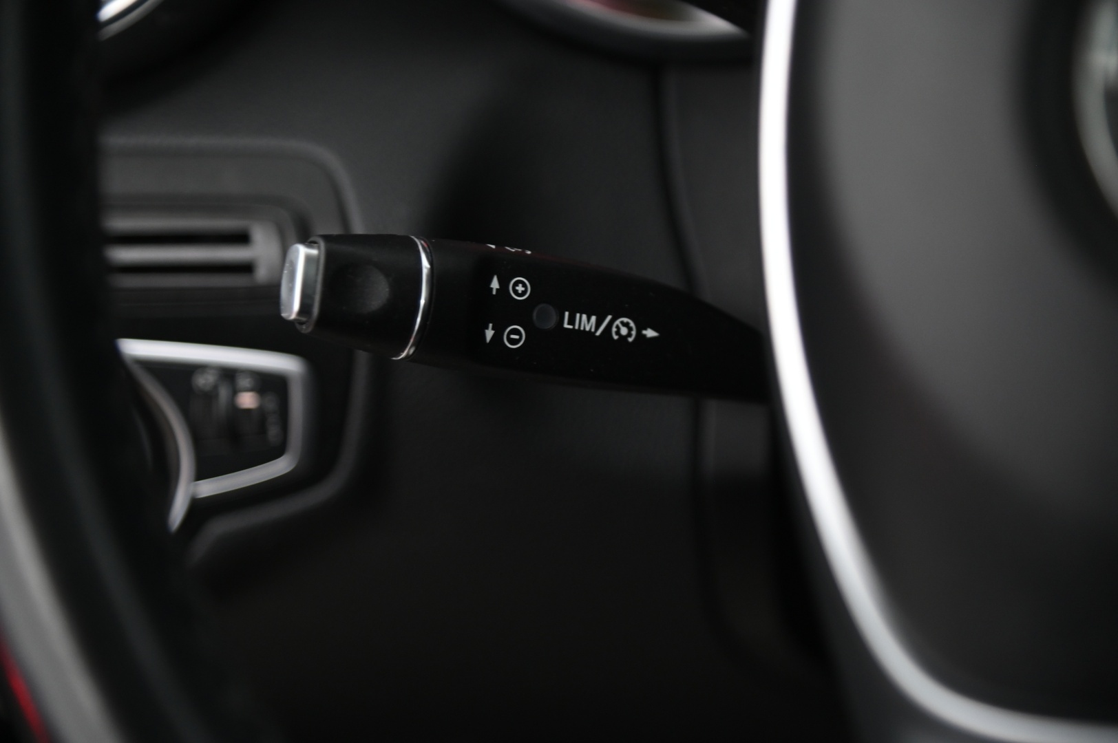 MERCEDES-BENZ C 2016