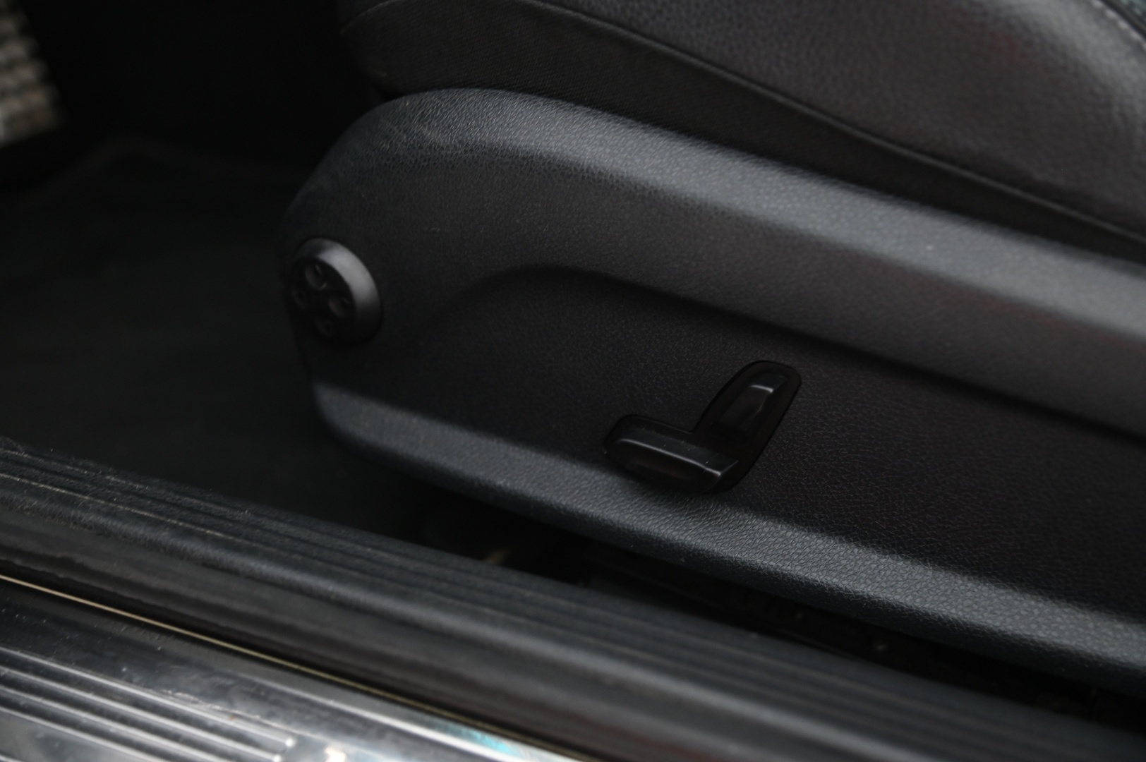 MERCEDES-BENZ C 2016