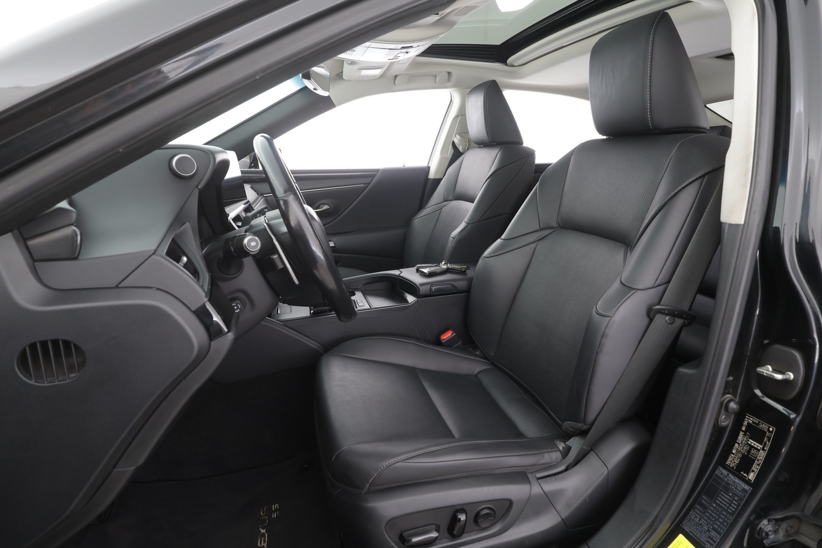 LEXUS ES 2023