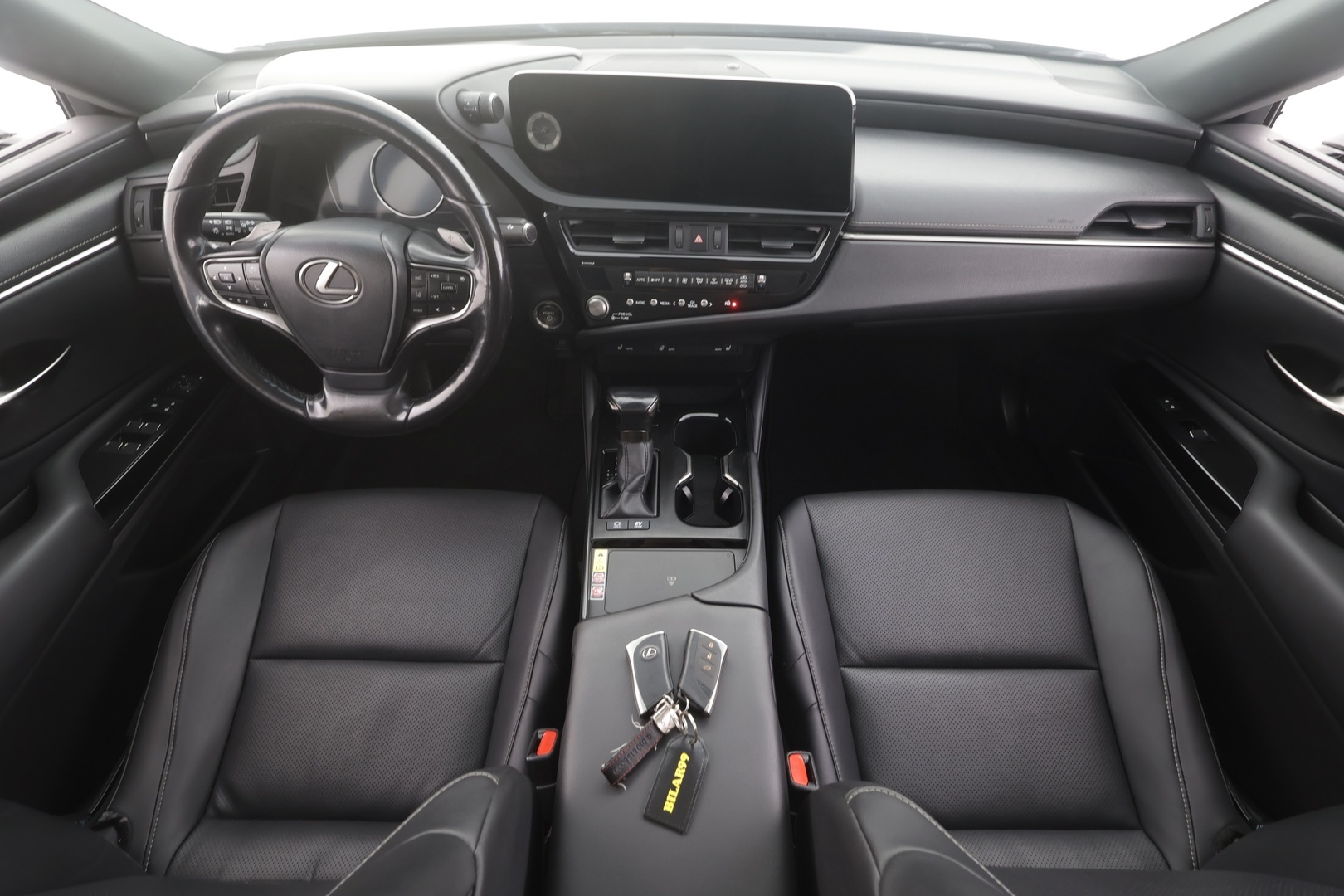 LEXUS ES 2023