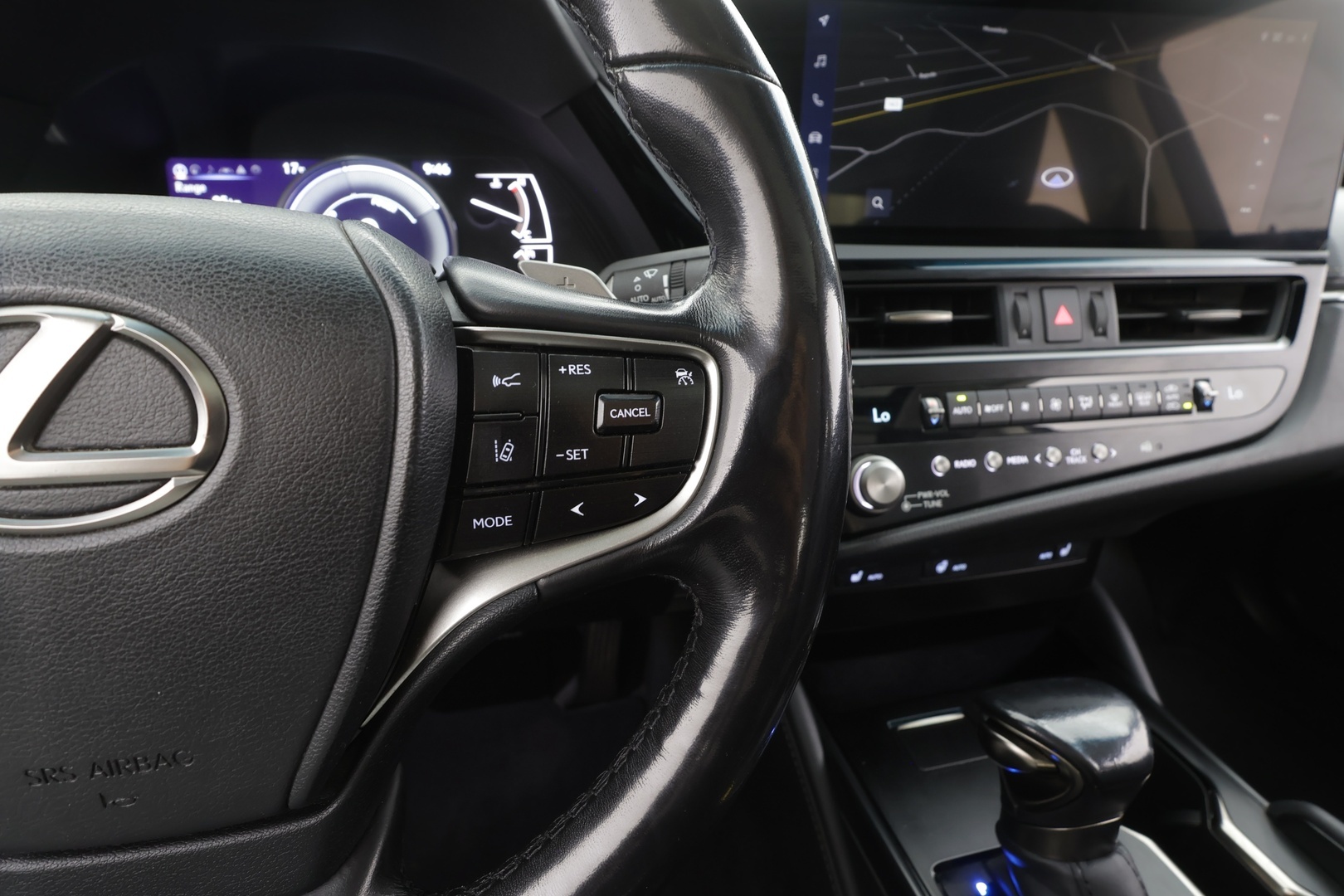 LEXUS ES 2023