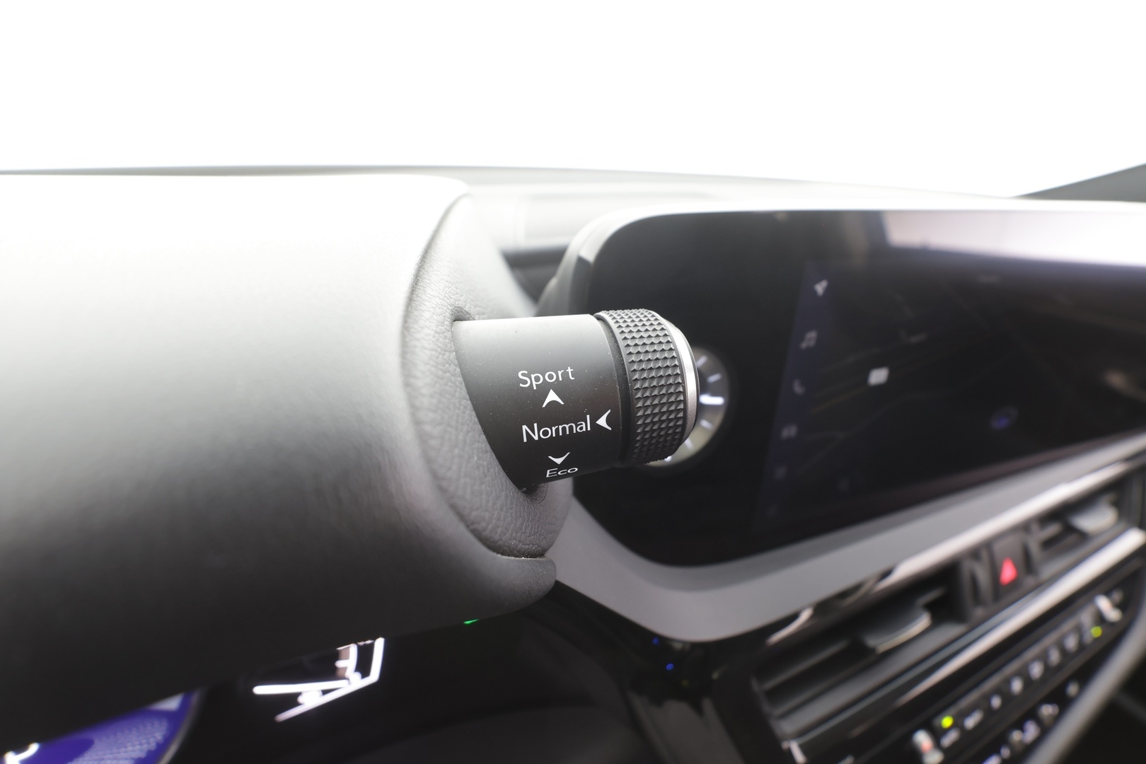 LEXUS ES 2023