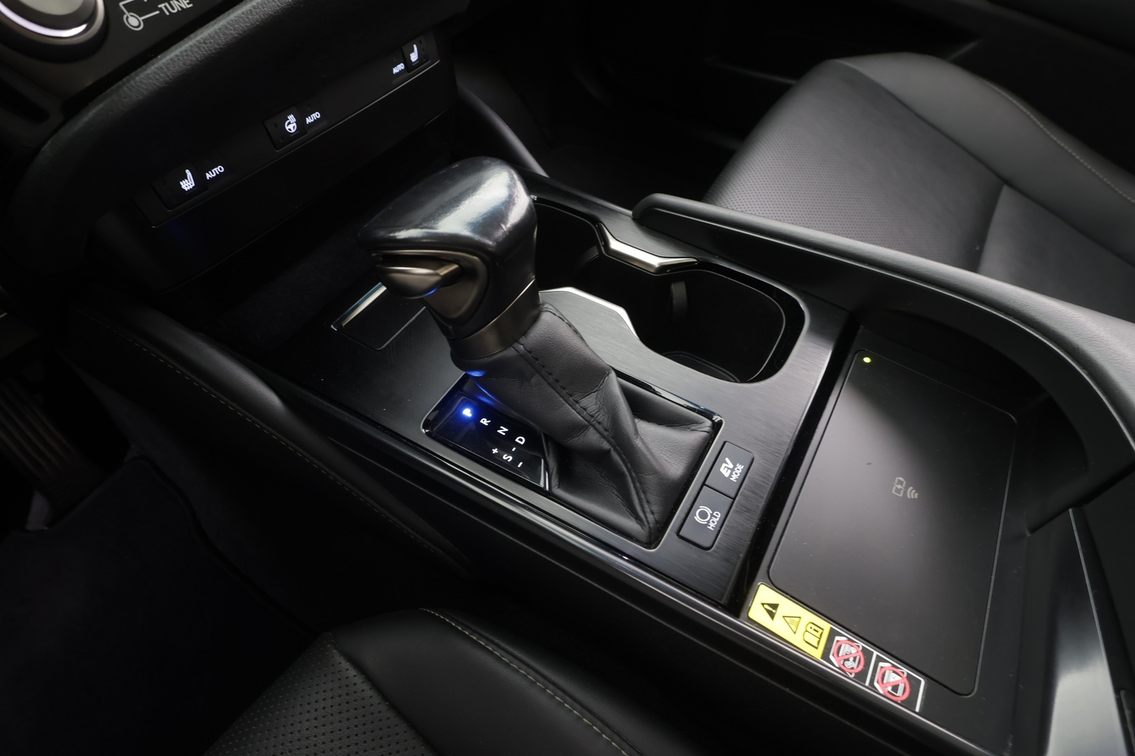 LEXUS ES 2023