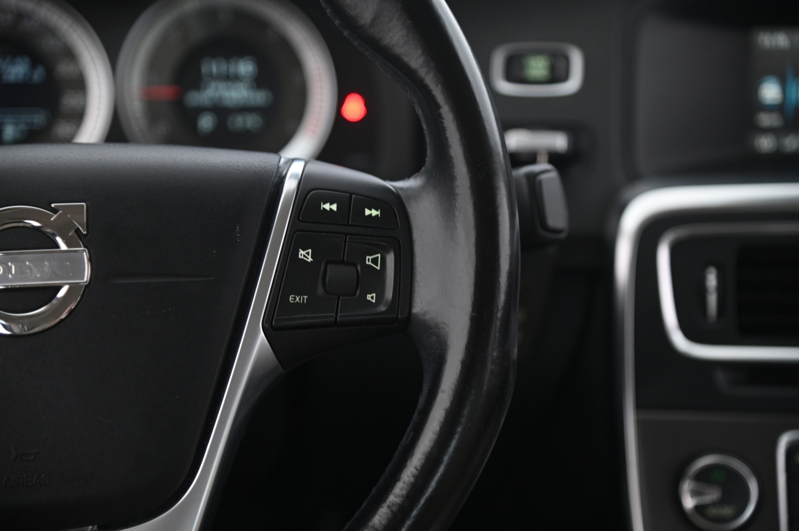 VOLVO S60 2011