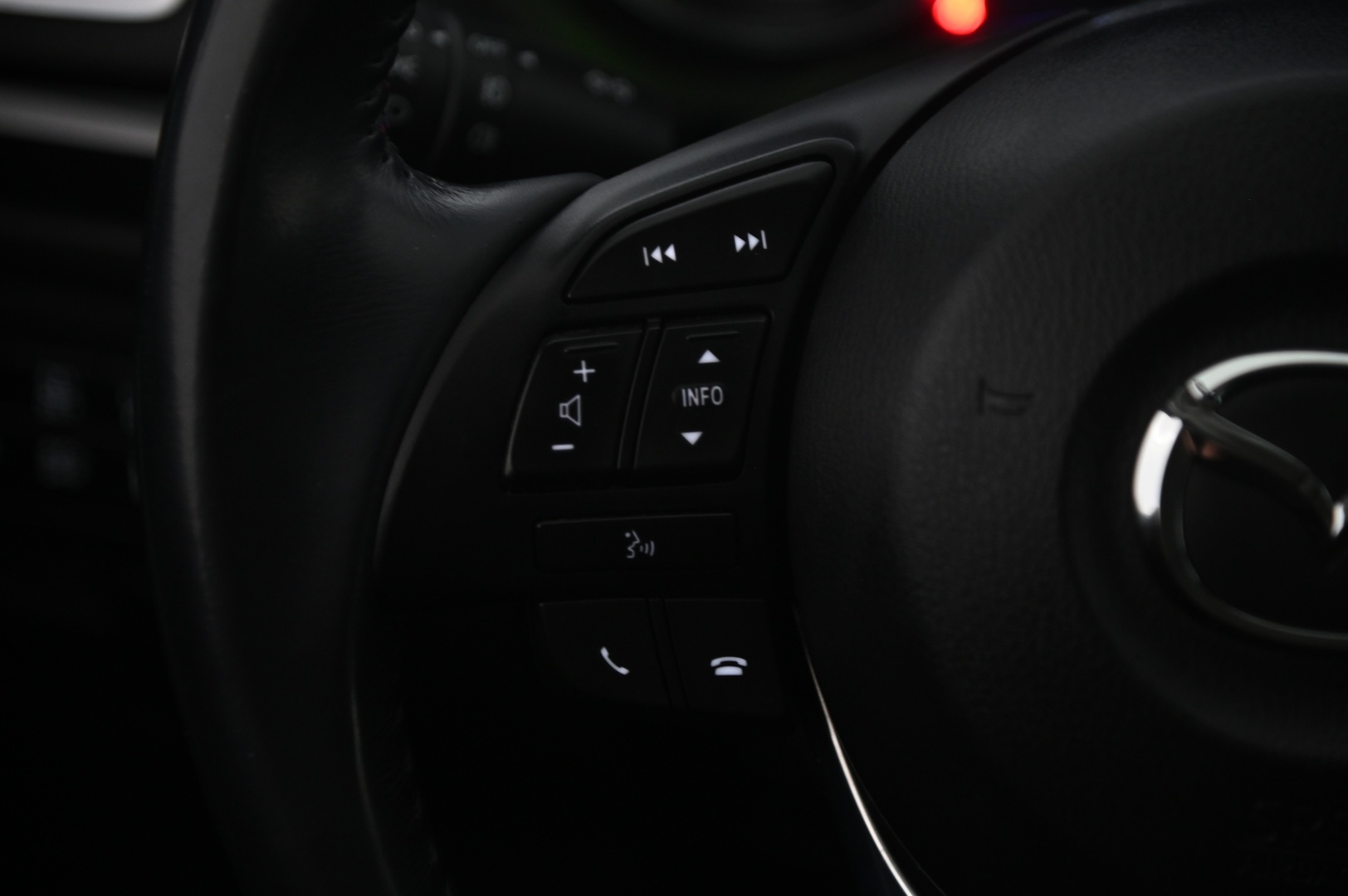 MAZDA 6 2015