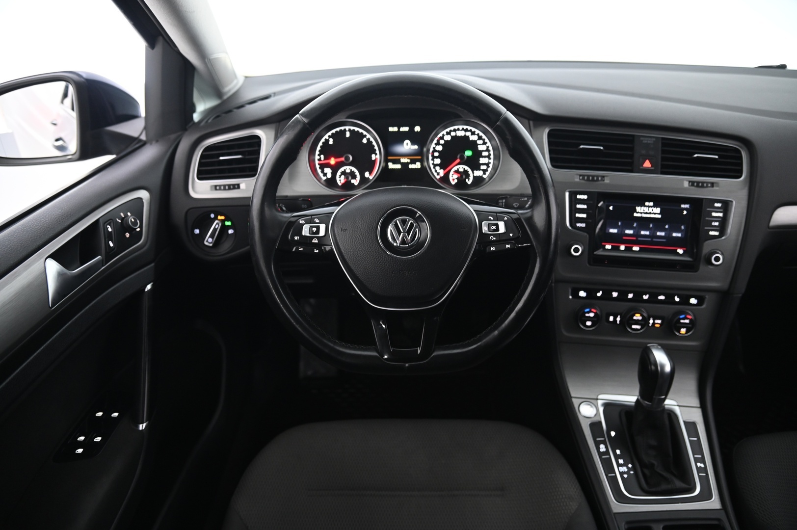 VOLKSWAGEN Golf 2014