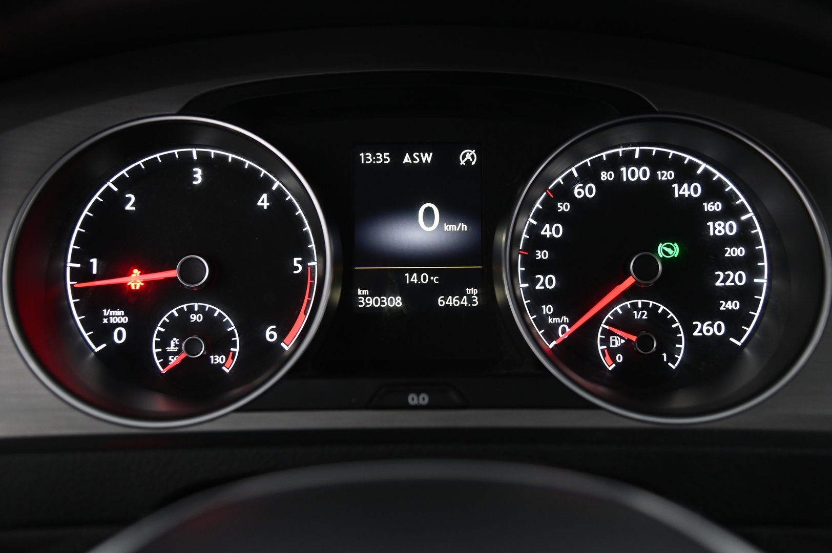 VOLKSWAGEN Golf 2014