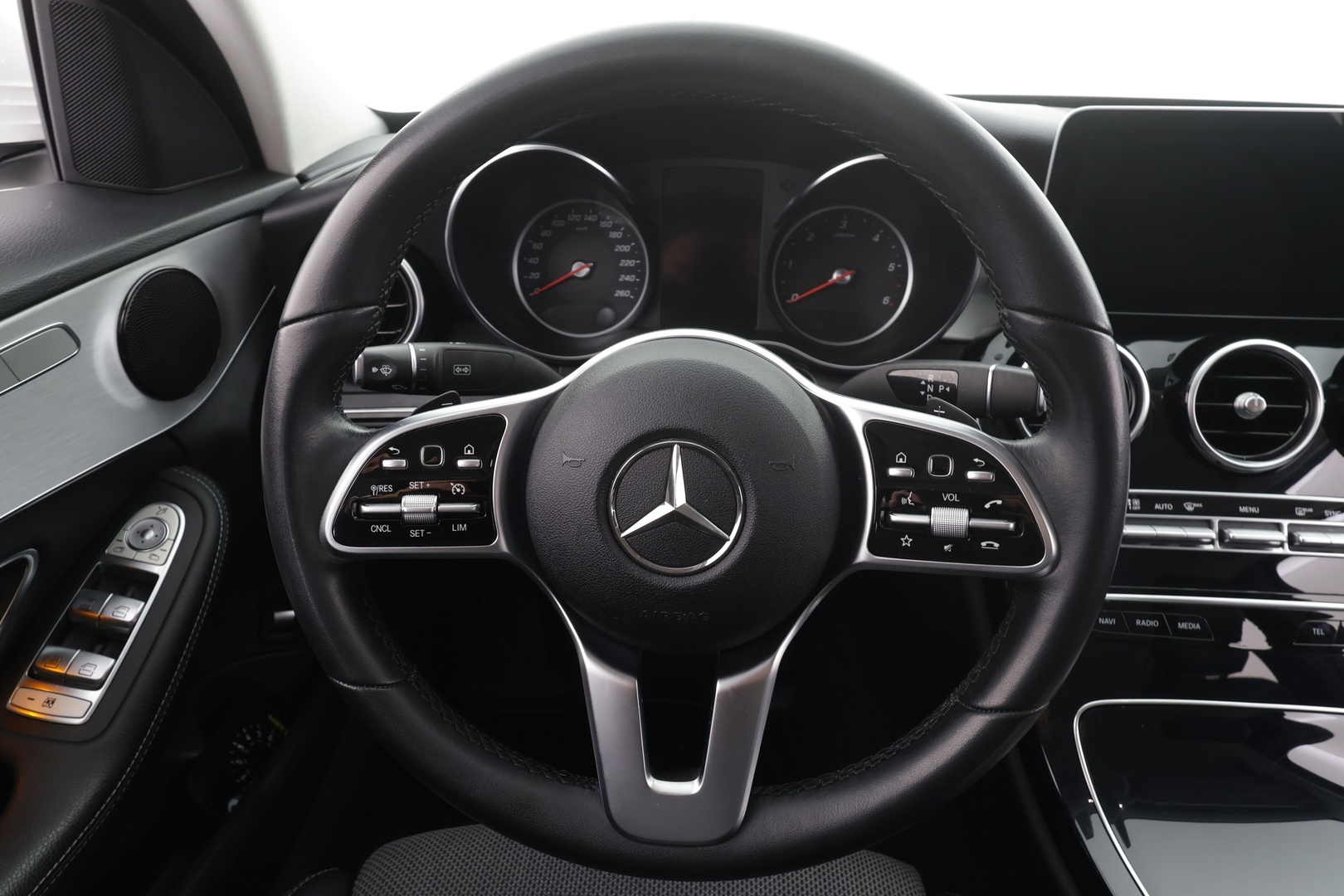 MERCEDES-BENZ C 2019