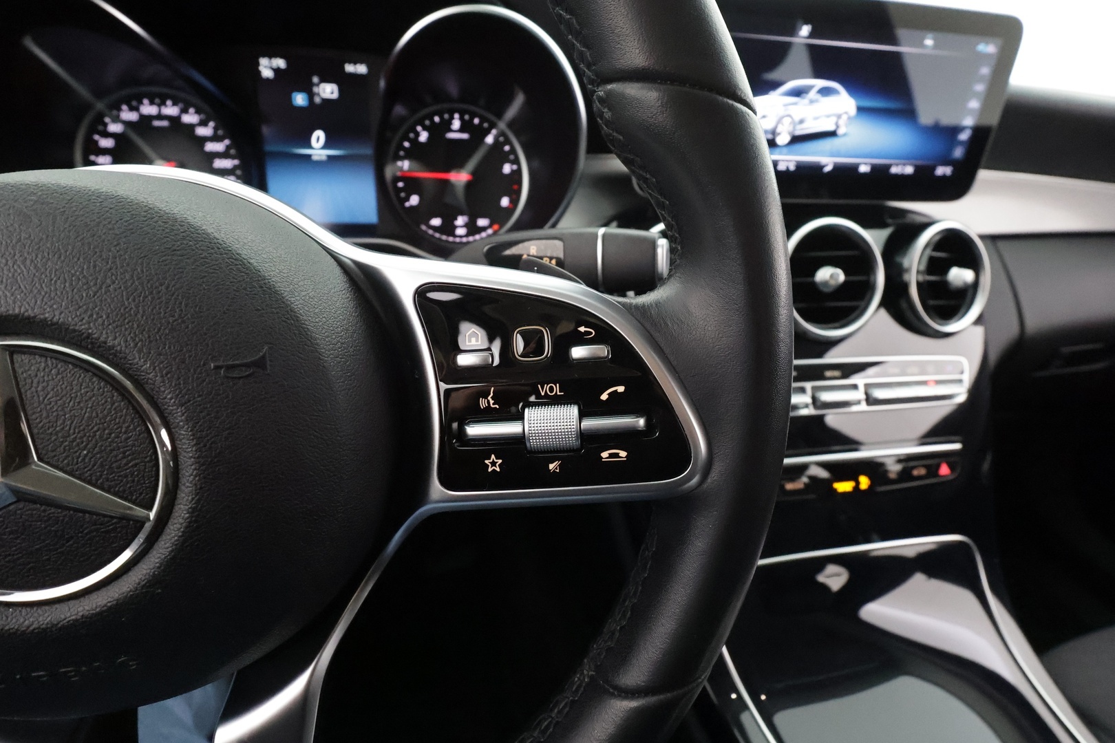 MERCEDES-BENZ C 2019