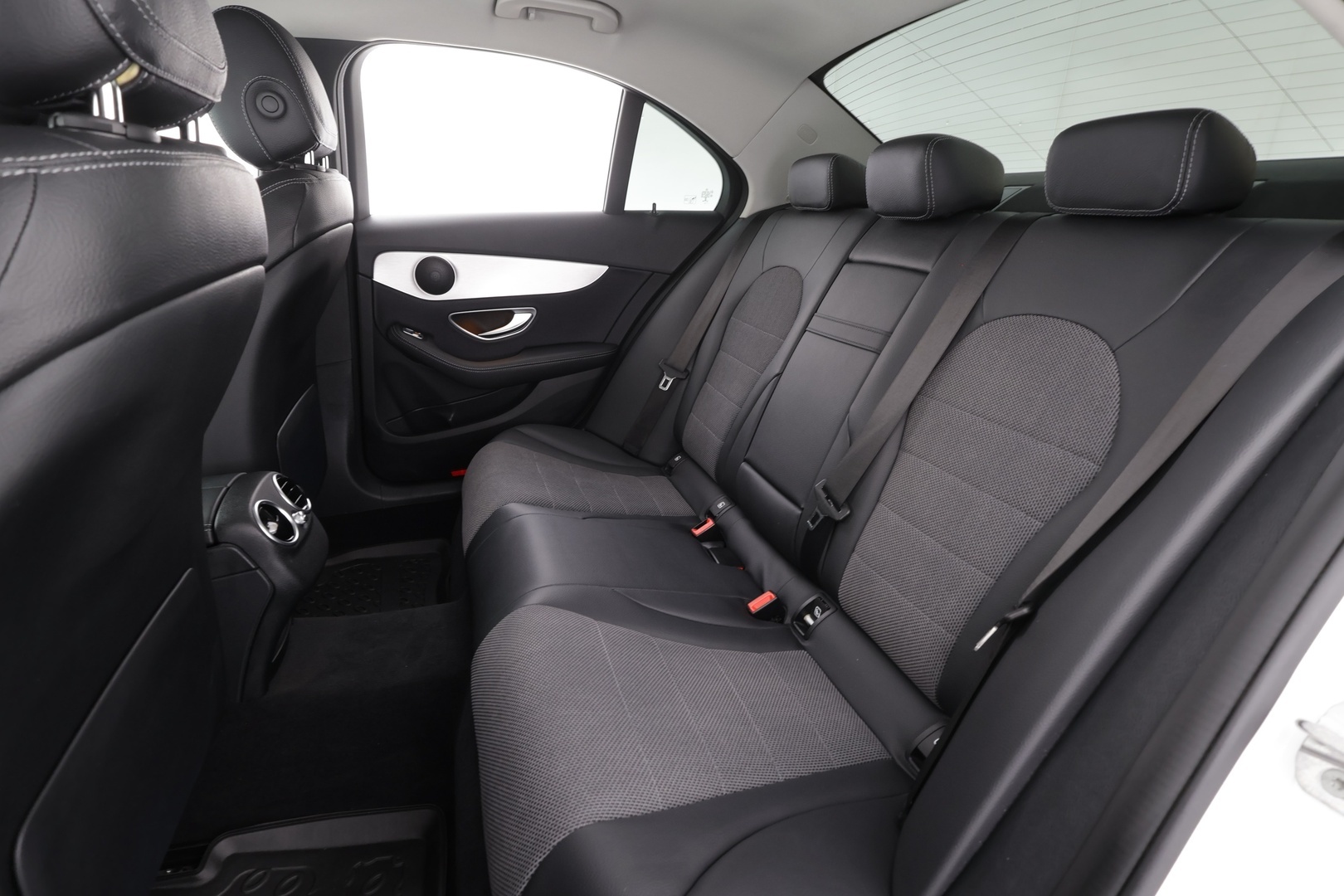 MERCEDES-BENZ C 2019