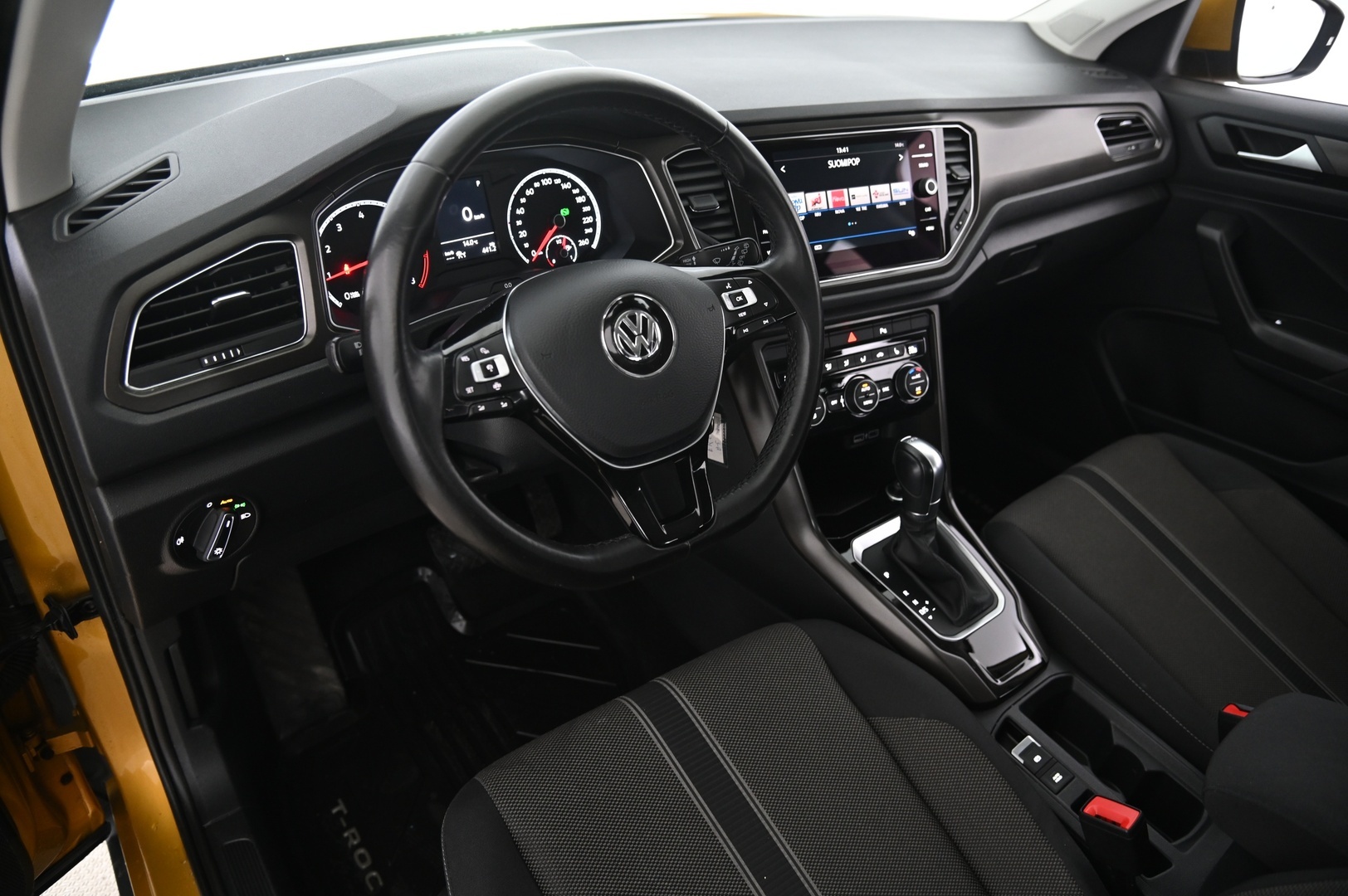 VOLKSWAGEN T-Roc 2019