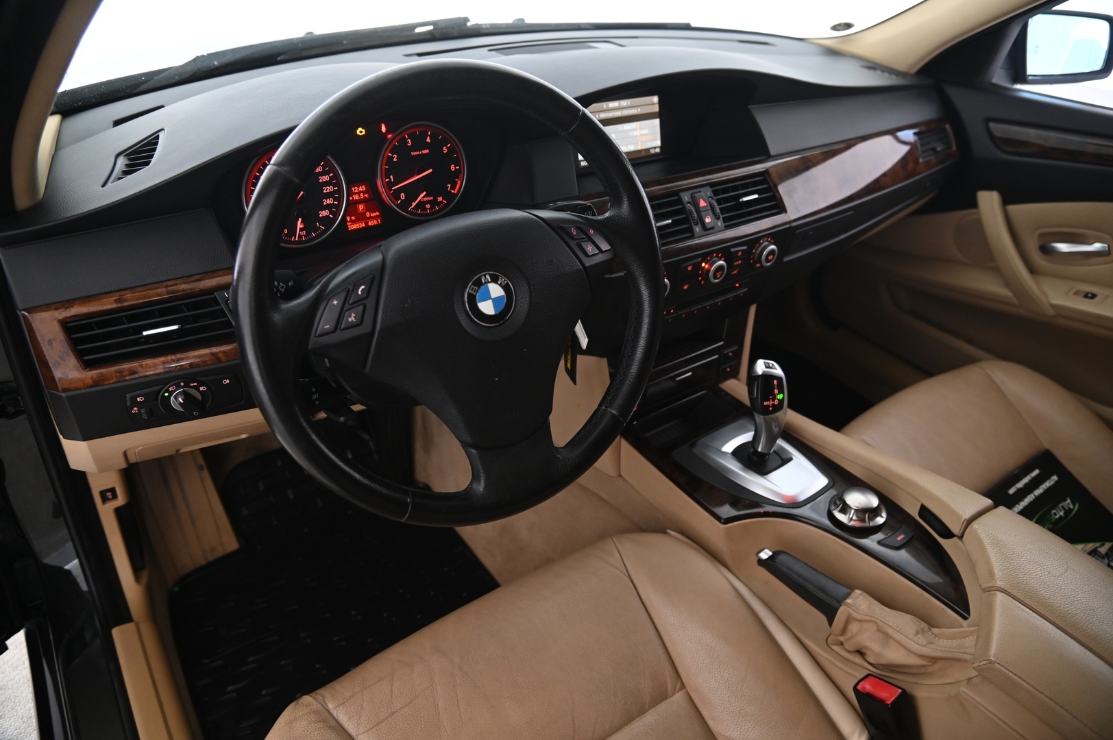 BMW 523 2008