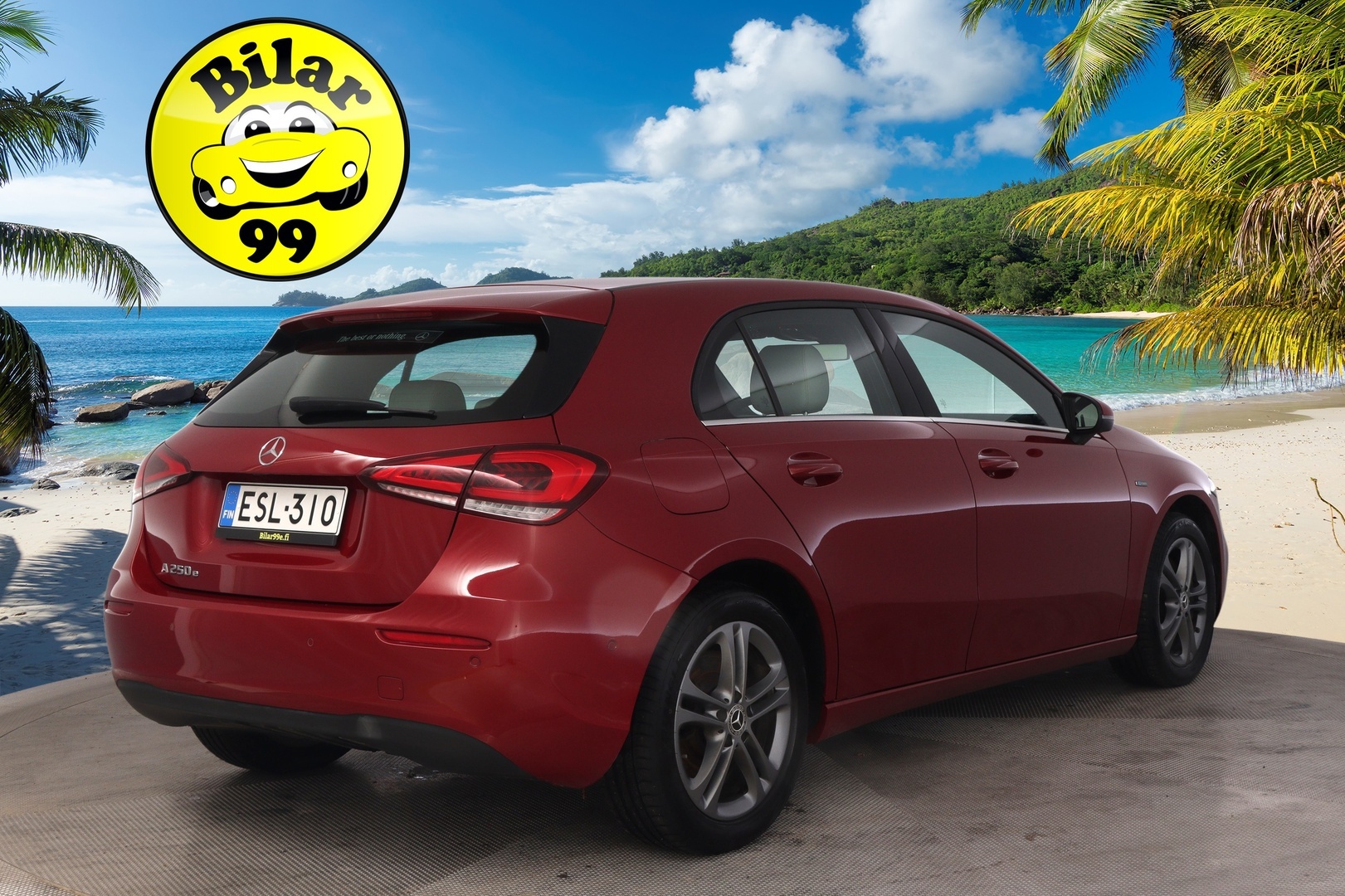 MERCEDES-BENZ A 2020