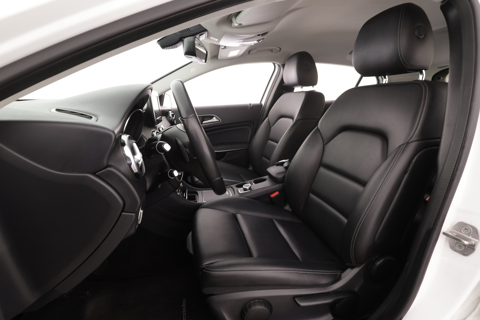 MERCEDES-BENZ GLA 2018