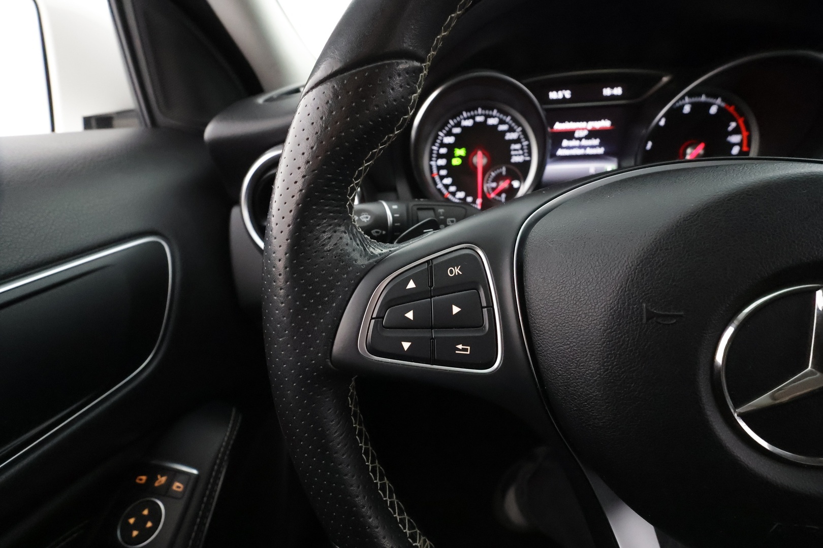 MERCEDES-BENZ GLA 2018