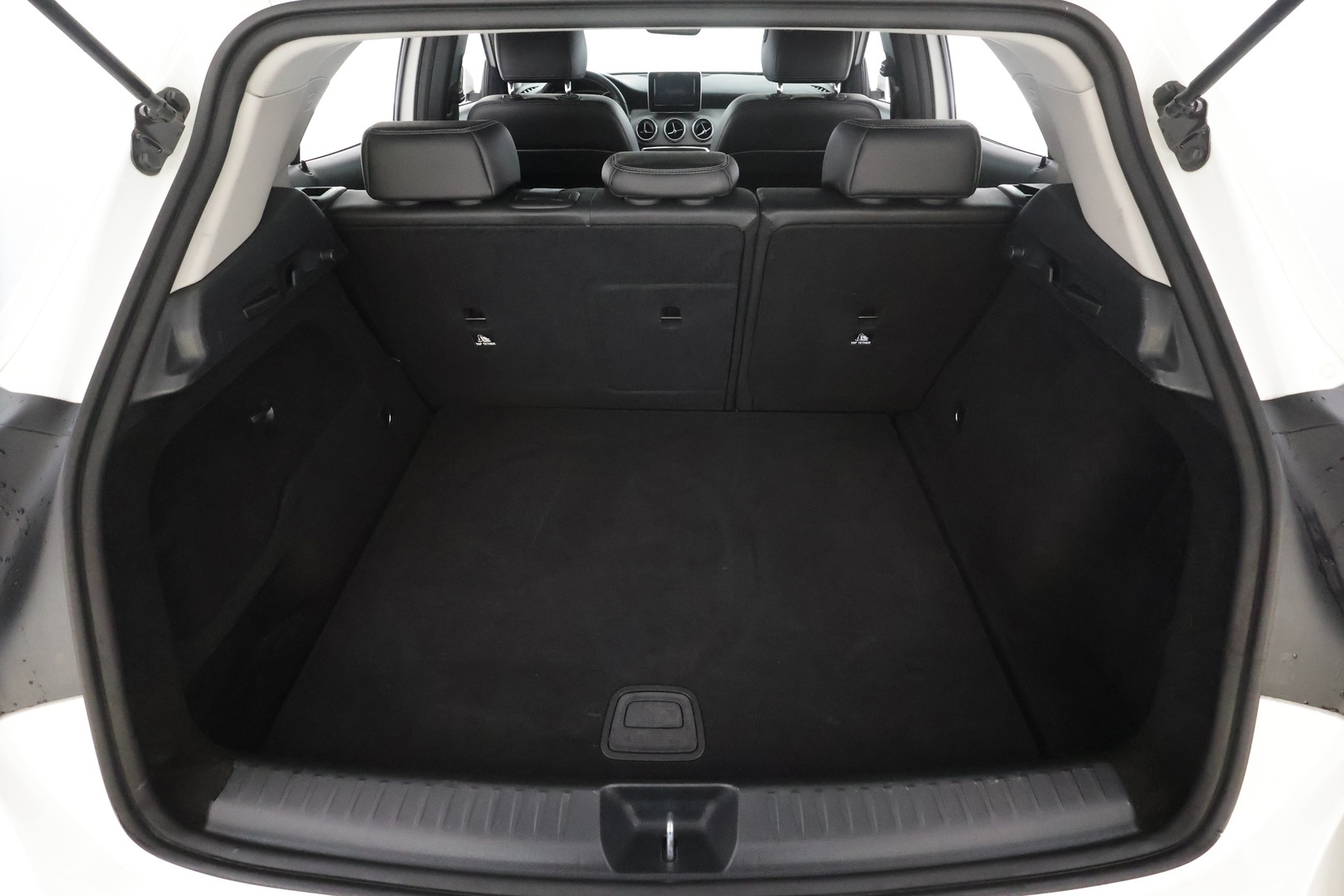 MERCEDES-BENZ GLA 2018