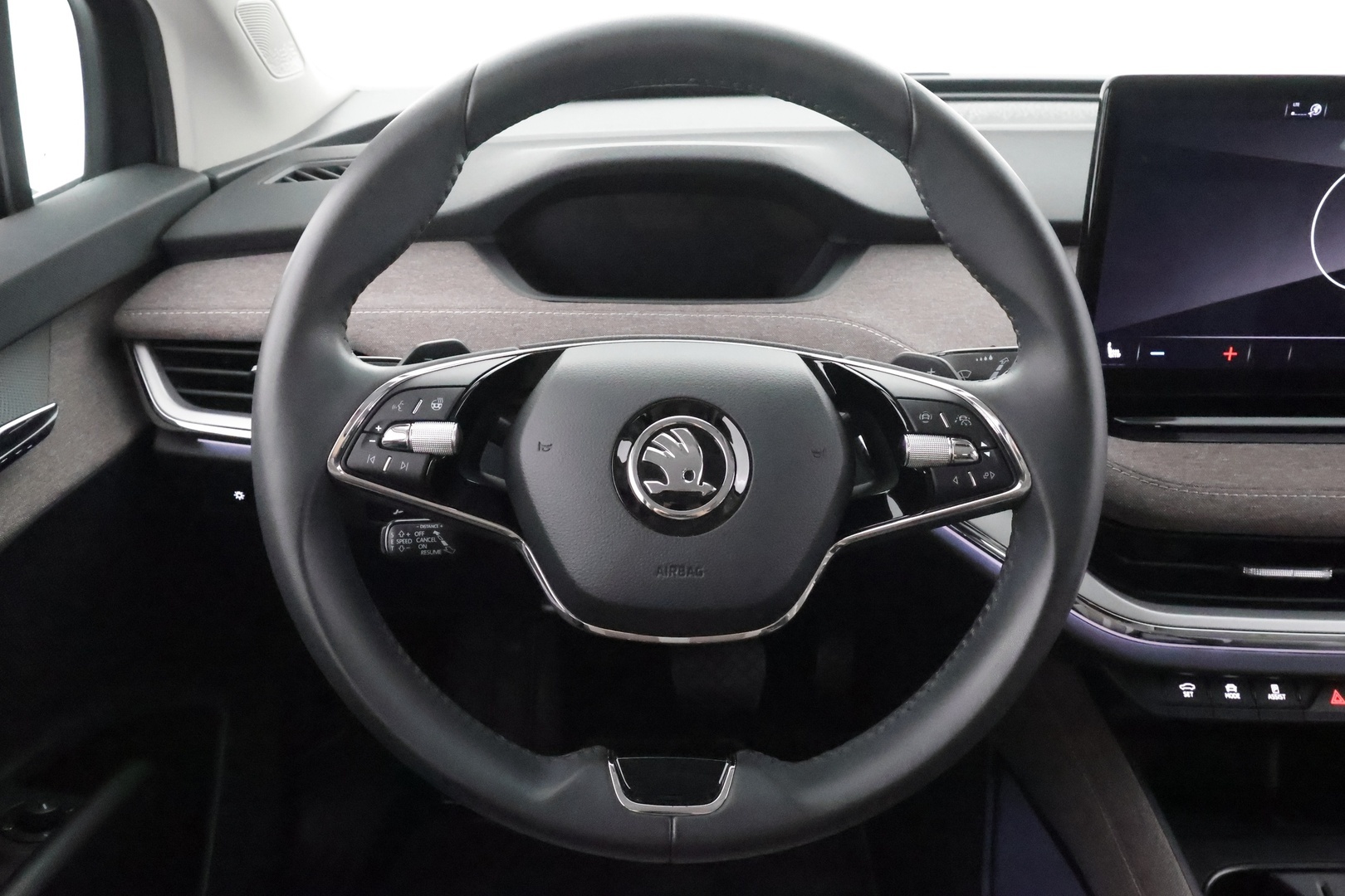 SKODA Enyaq 2021