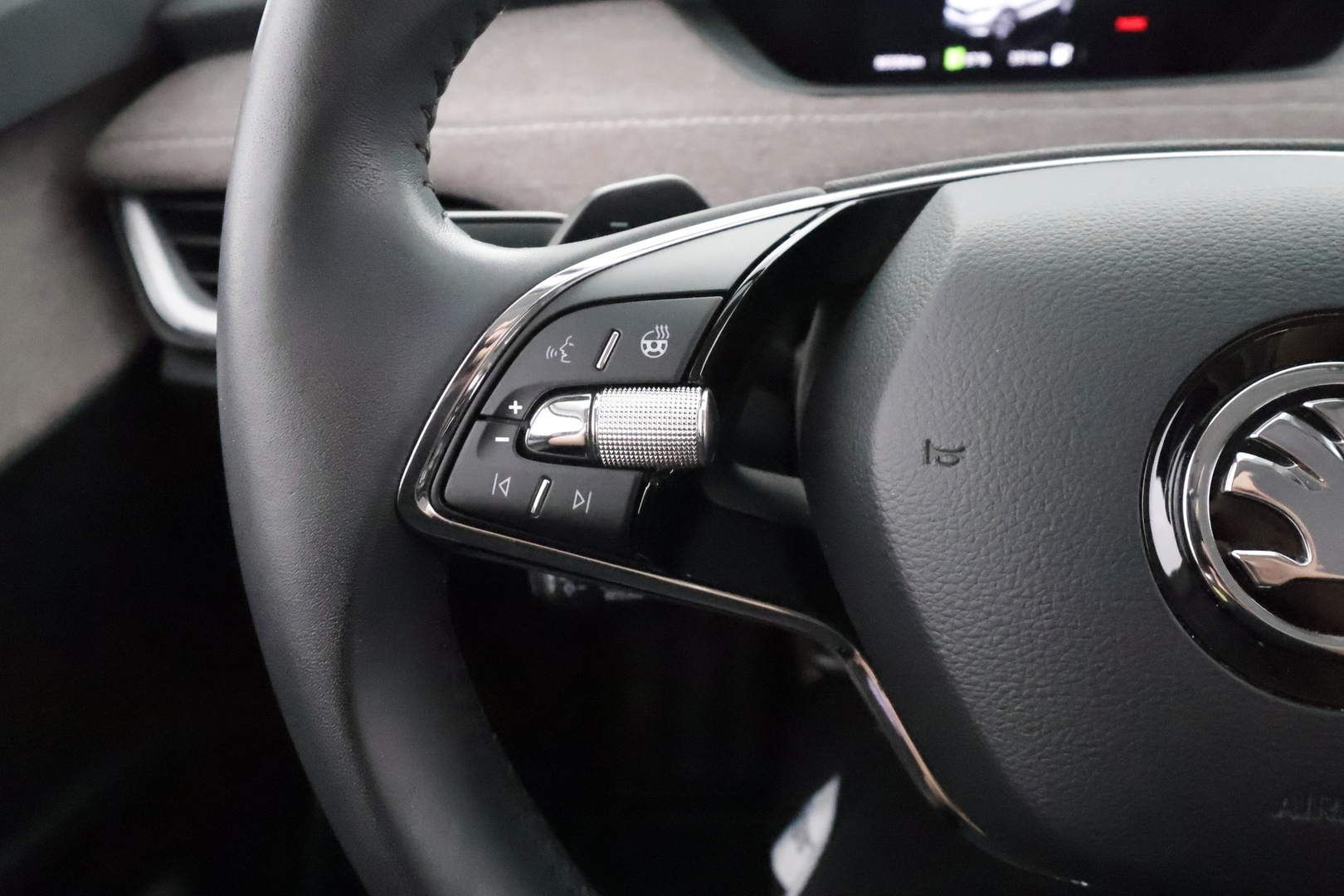 SKODA Enyaq 2021
