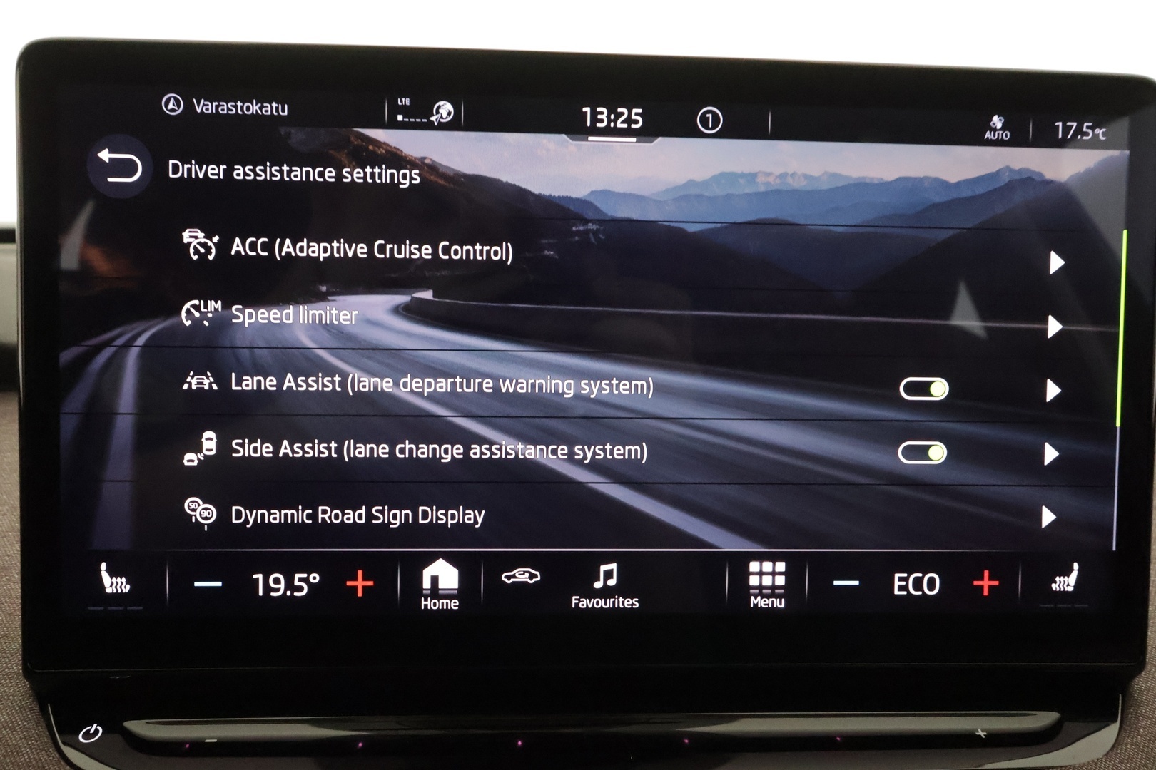 SKODA Enyaq 2021