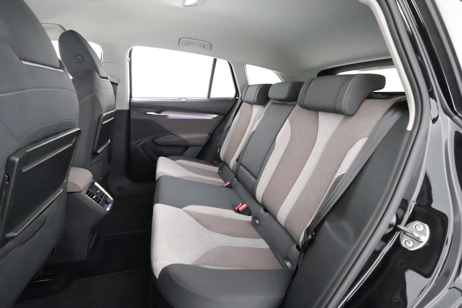 SKODA Enyaq 2021
