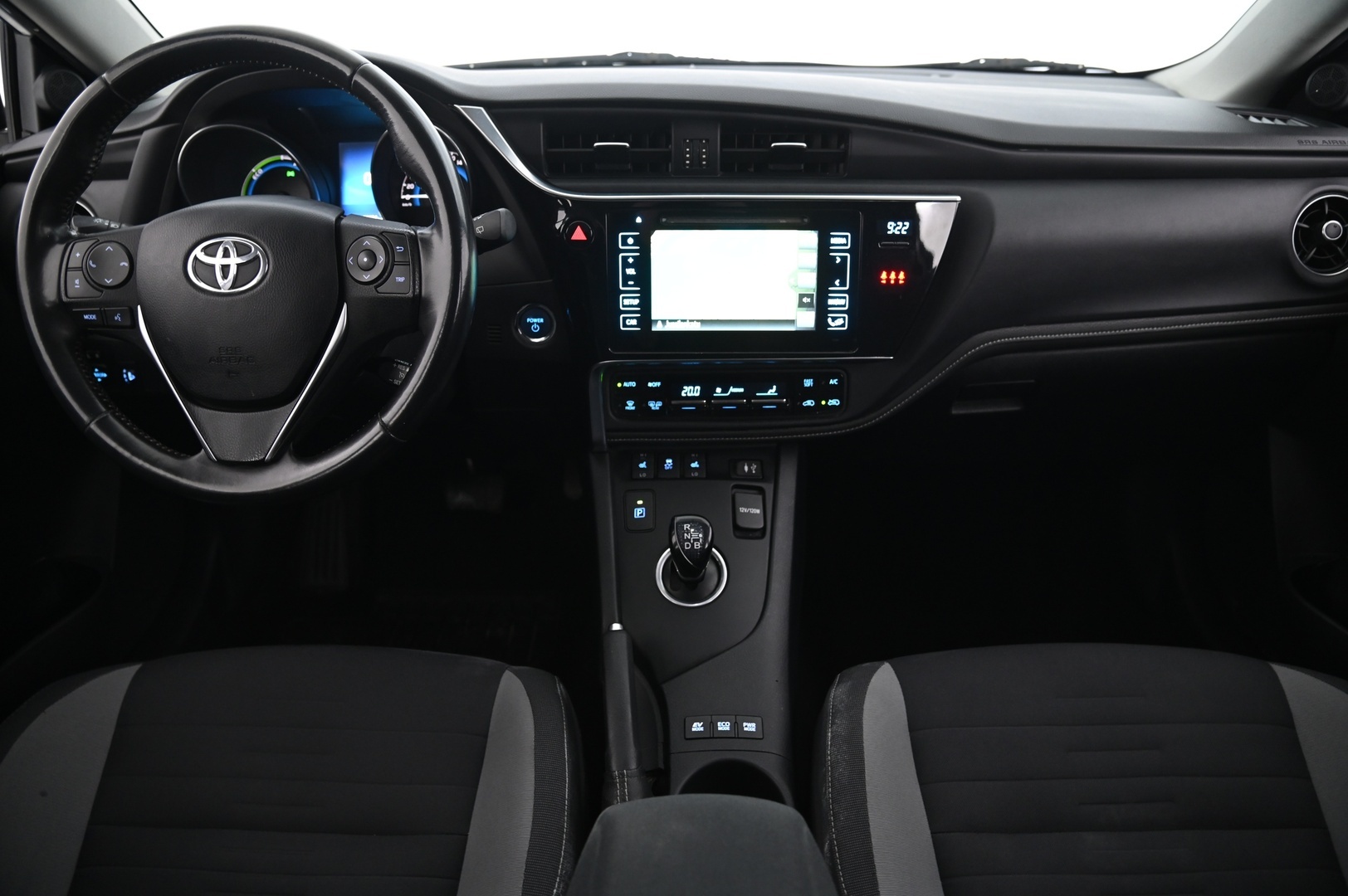 TOYOTA Auris 2016