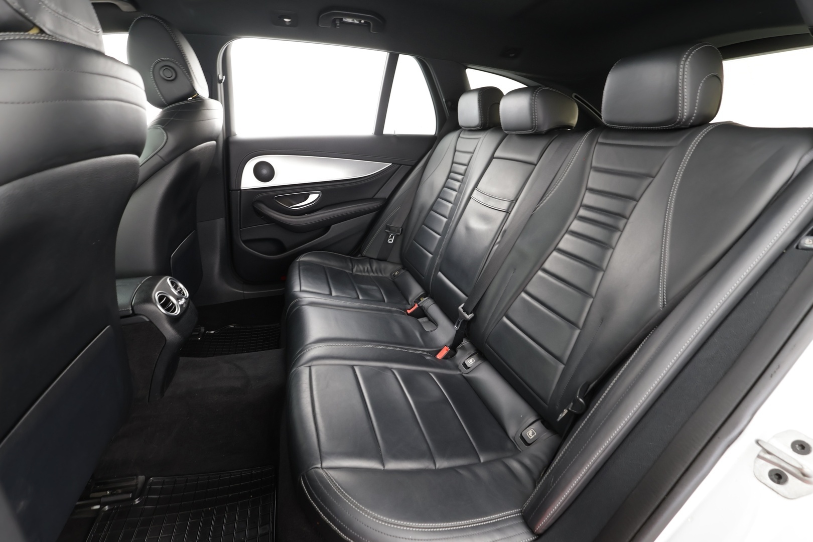 MERCEDES-BENZ E 2019