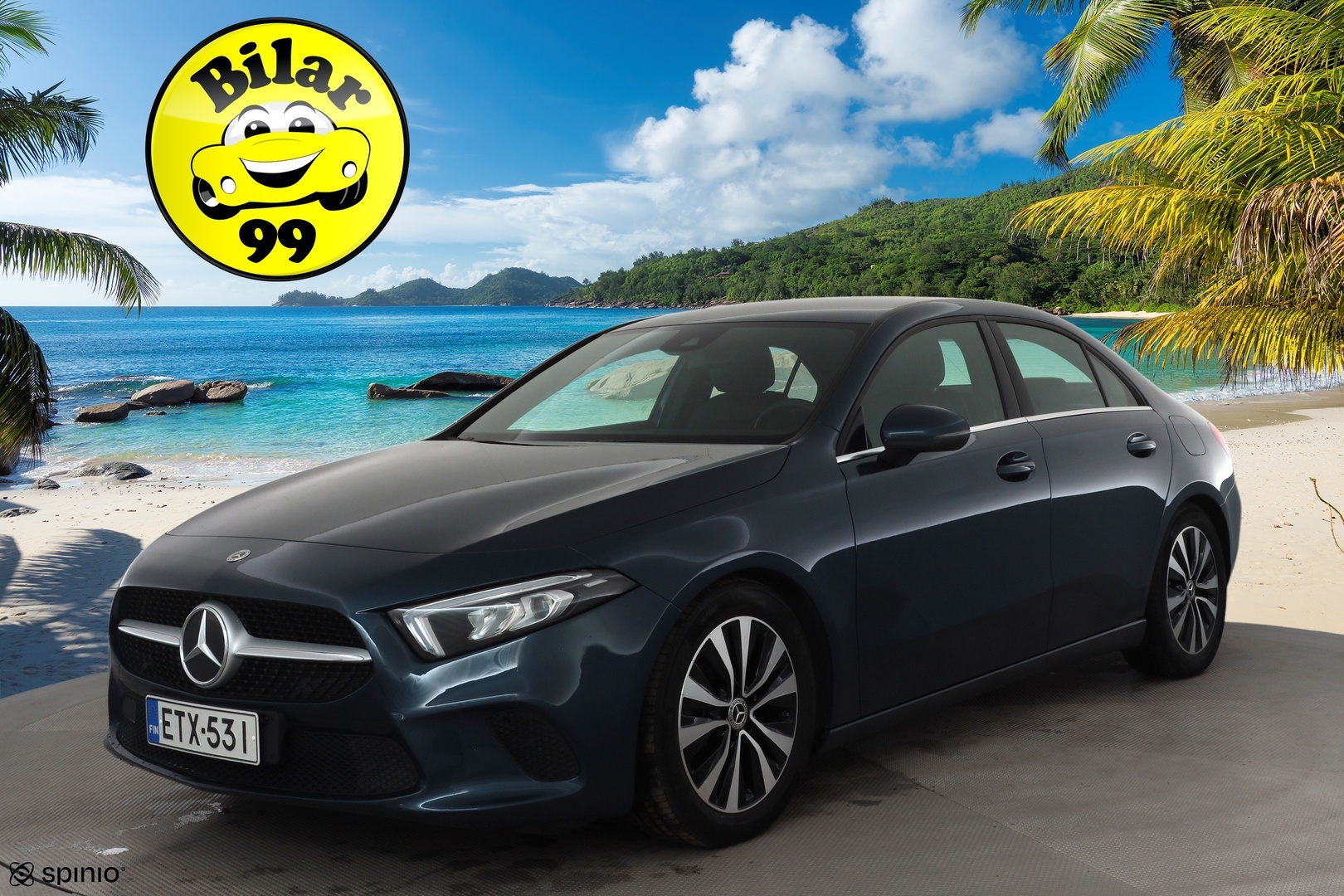 MERCEDES-BENZ A 2022