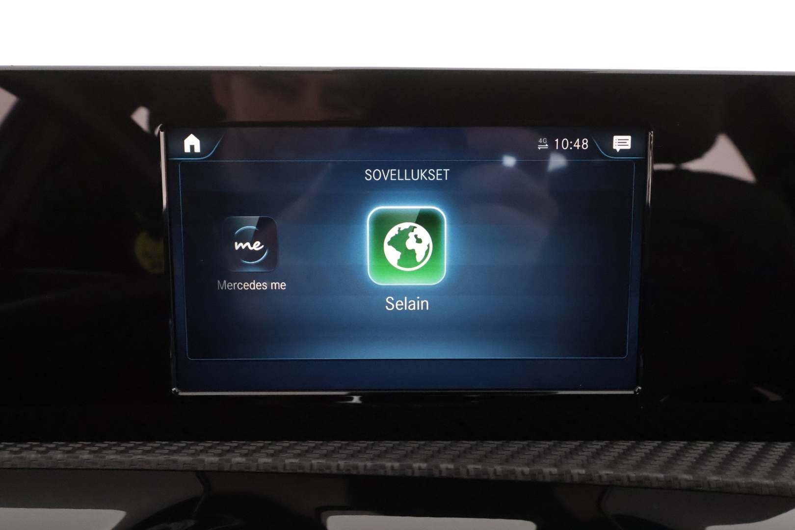 MERCEDES-BENZ A 2022