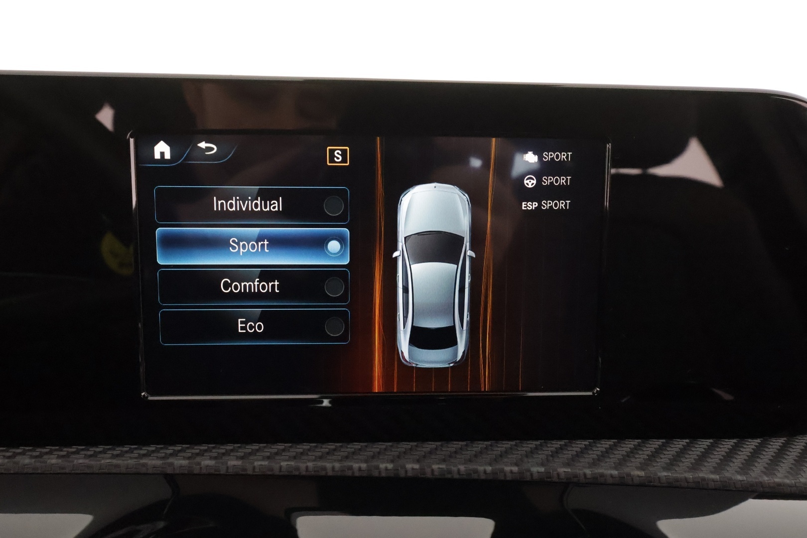 MERCEDES-BENZ A 2022