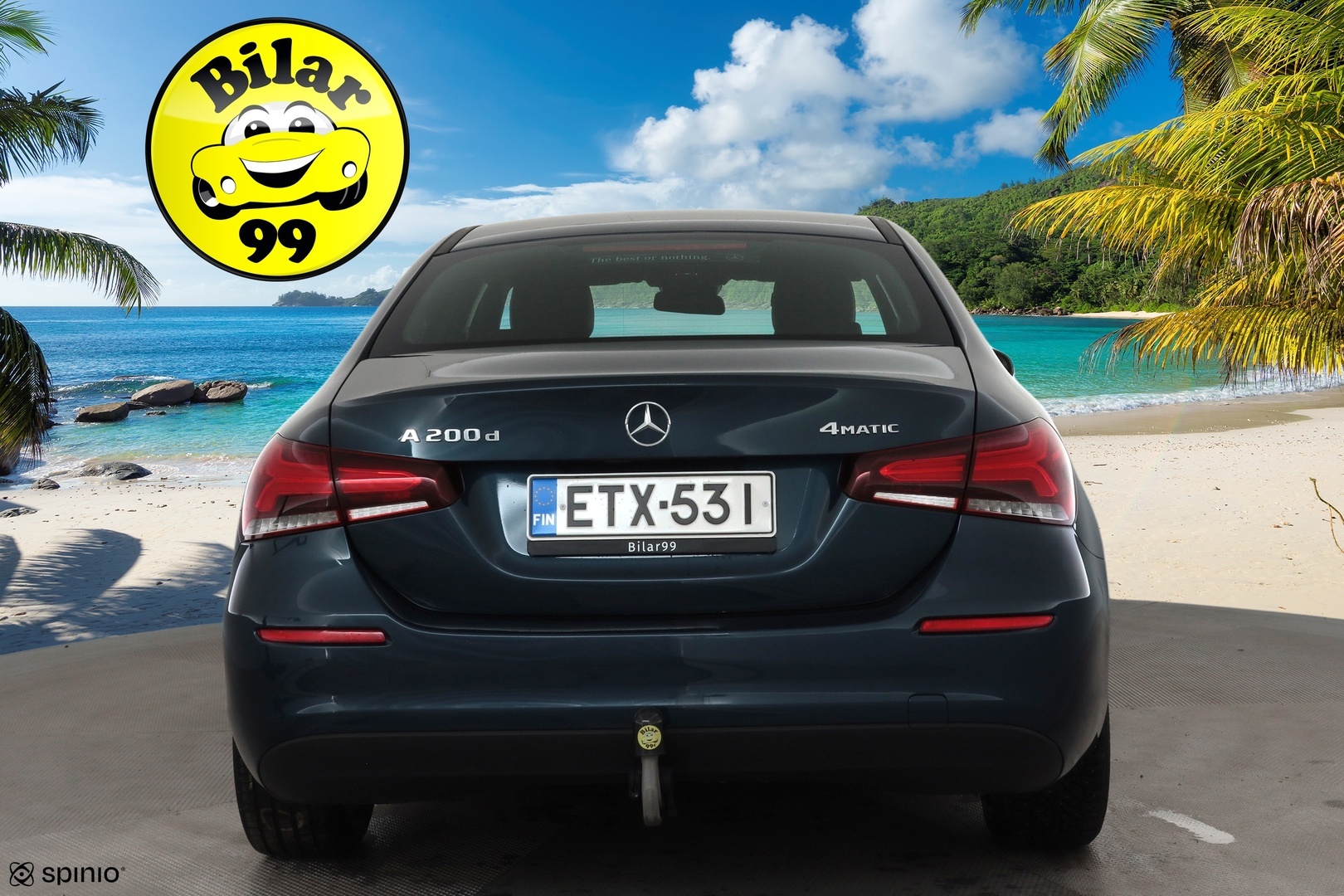 MERCEDES-BENZ A 2022