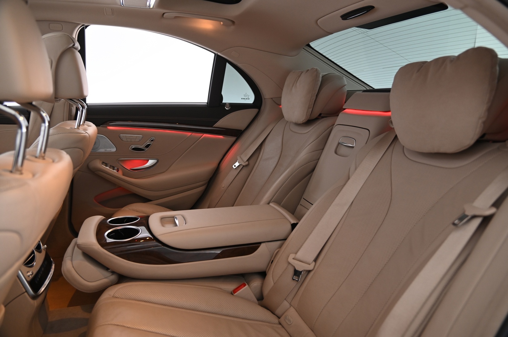 MERCEDES-BENZ S 2016