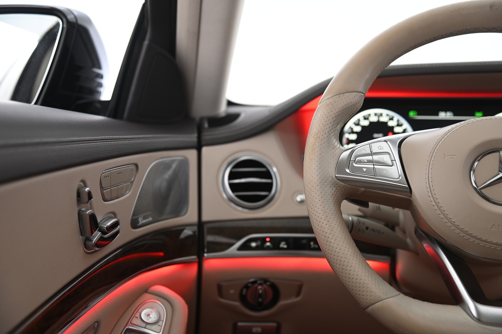MERCEDES-BENZ S 2016