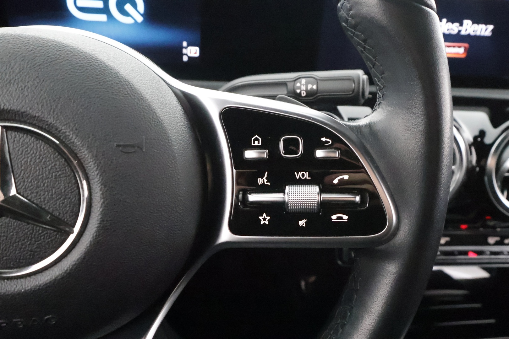 MERCEDES-BENZ A 2019