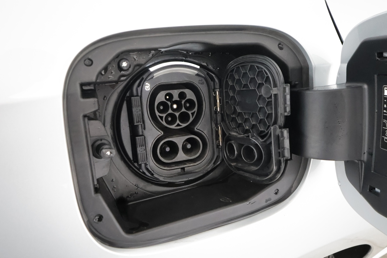 MERCEDES-BENZ A 2019