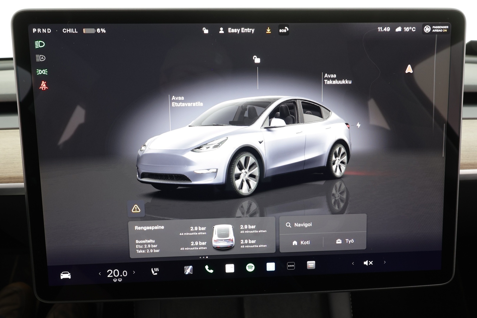 TESLA Model Y 2024