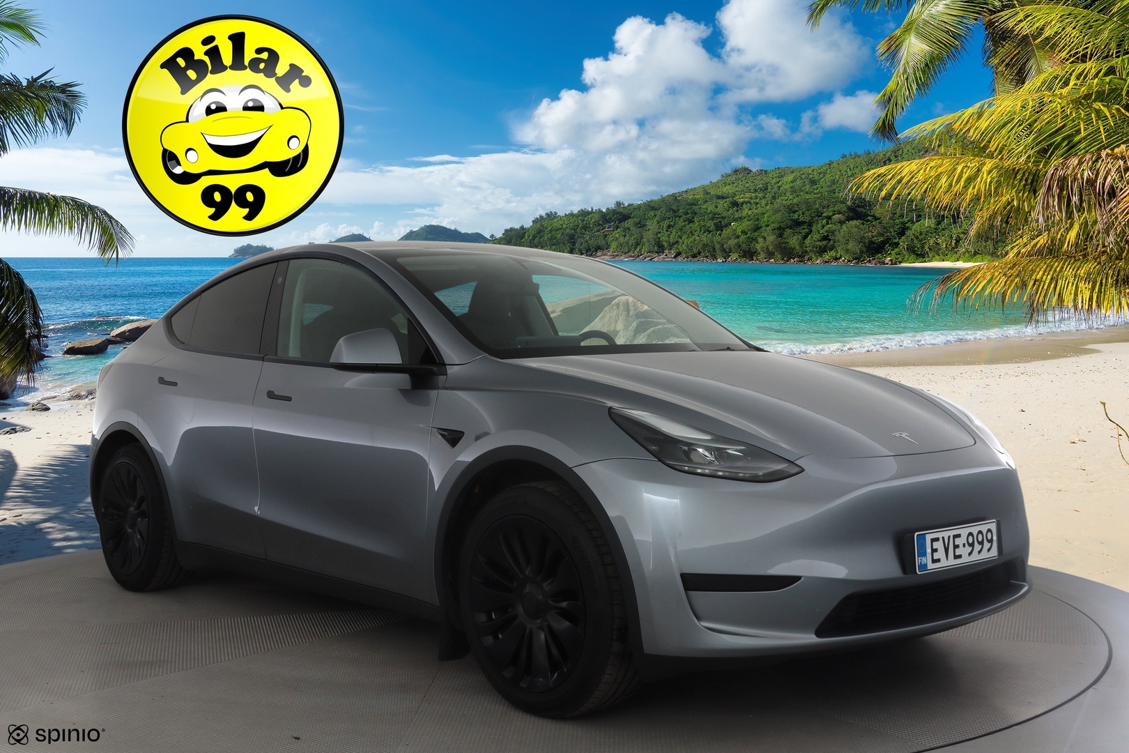 TESLA Model Y 2024
